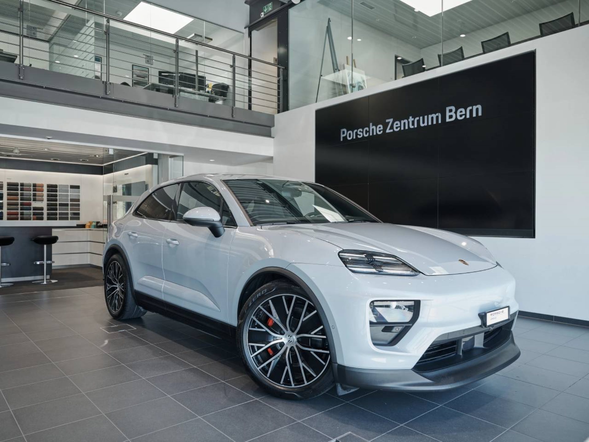 PORSCHE Macan 4S-image-0