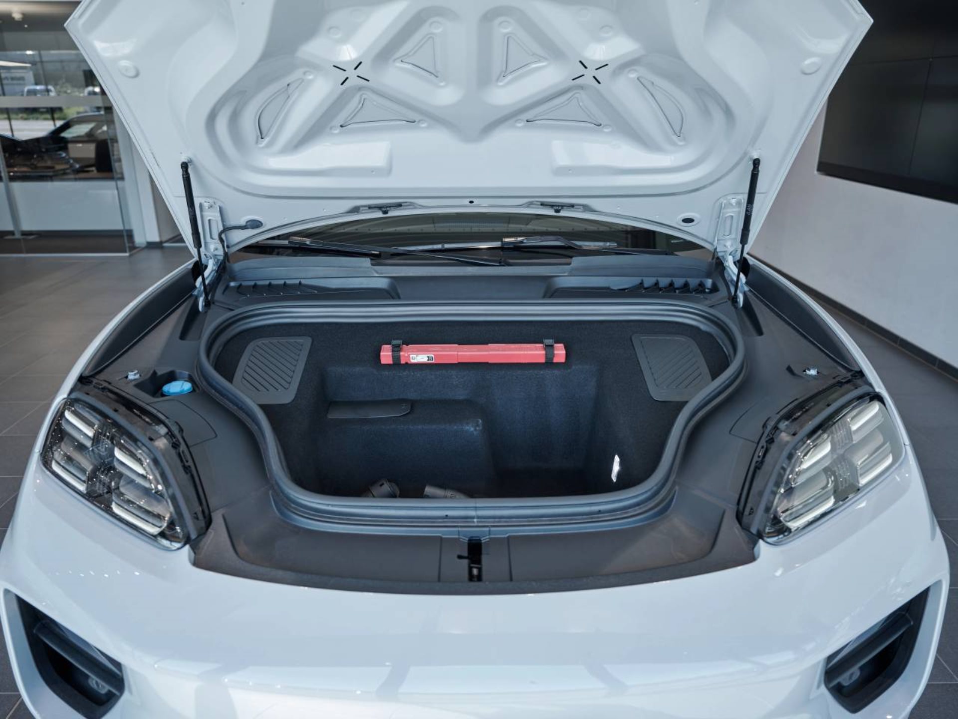 PORSCHE Macan 4S-image-10