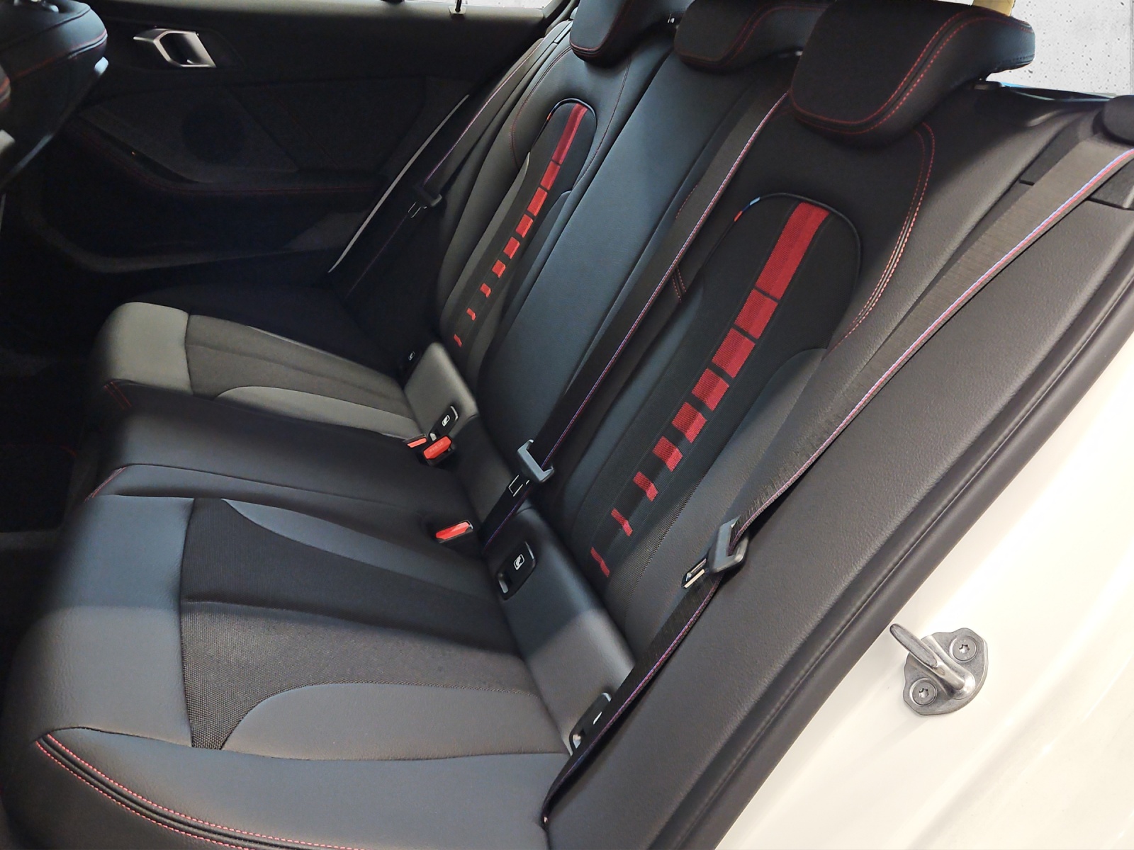 BMW 128ti Steptronic-image-10