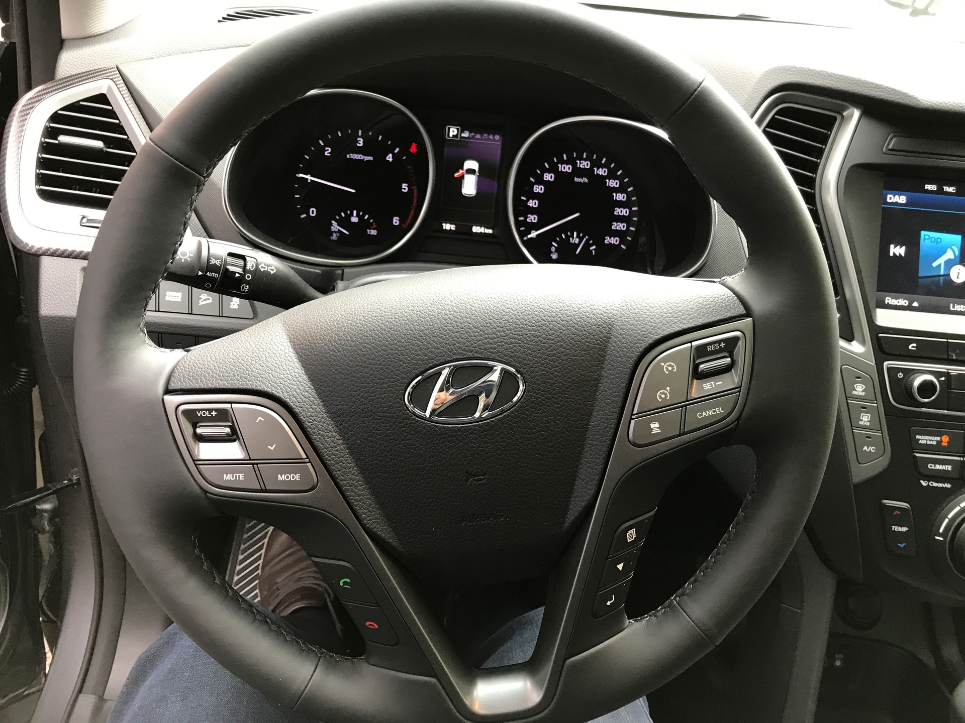HYUNDAI 2.2 CRDi Vertex 7P-image-3