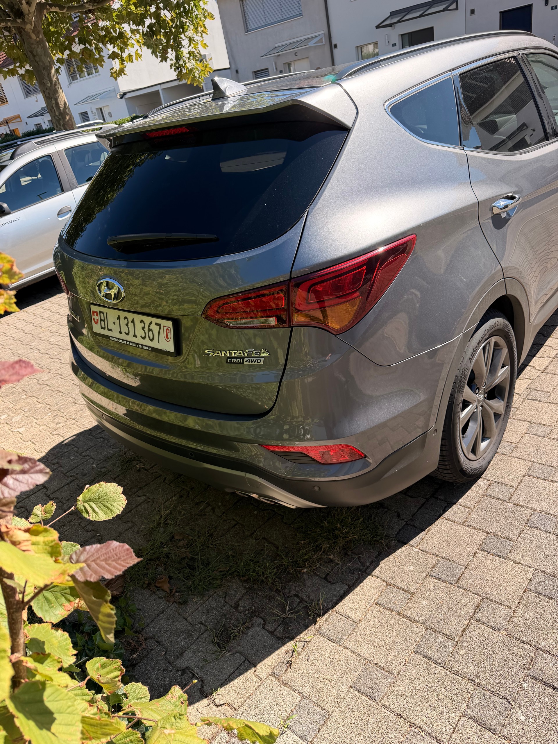HYUNDAI 2.2 CRDi Vertex 7P-image-2