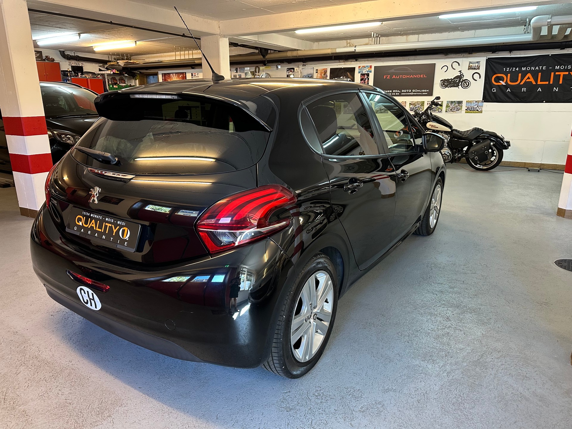 PEUGEOT 208 1.2 PureTech Style ETG5-image-5