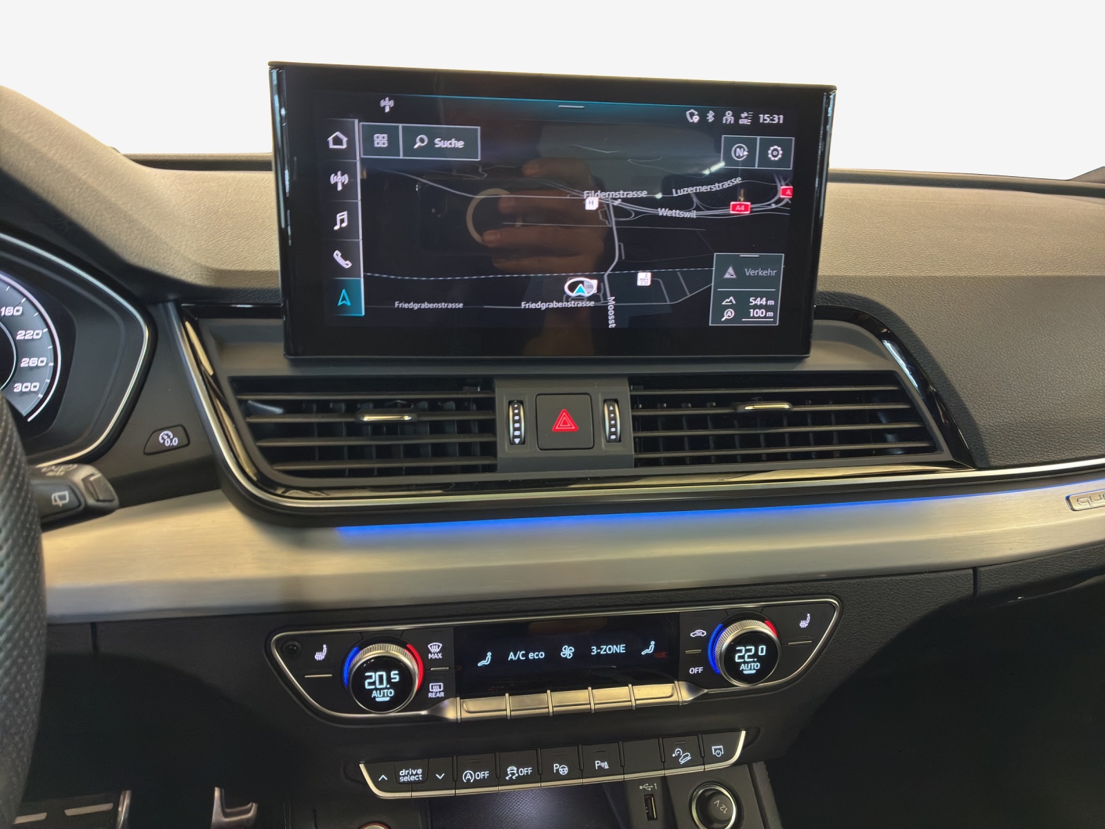 AUDI SQ5 TDI quattro tiptronic-image-10
