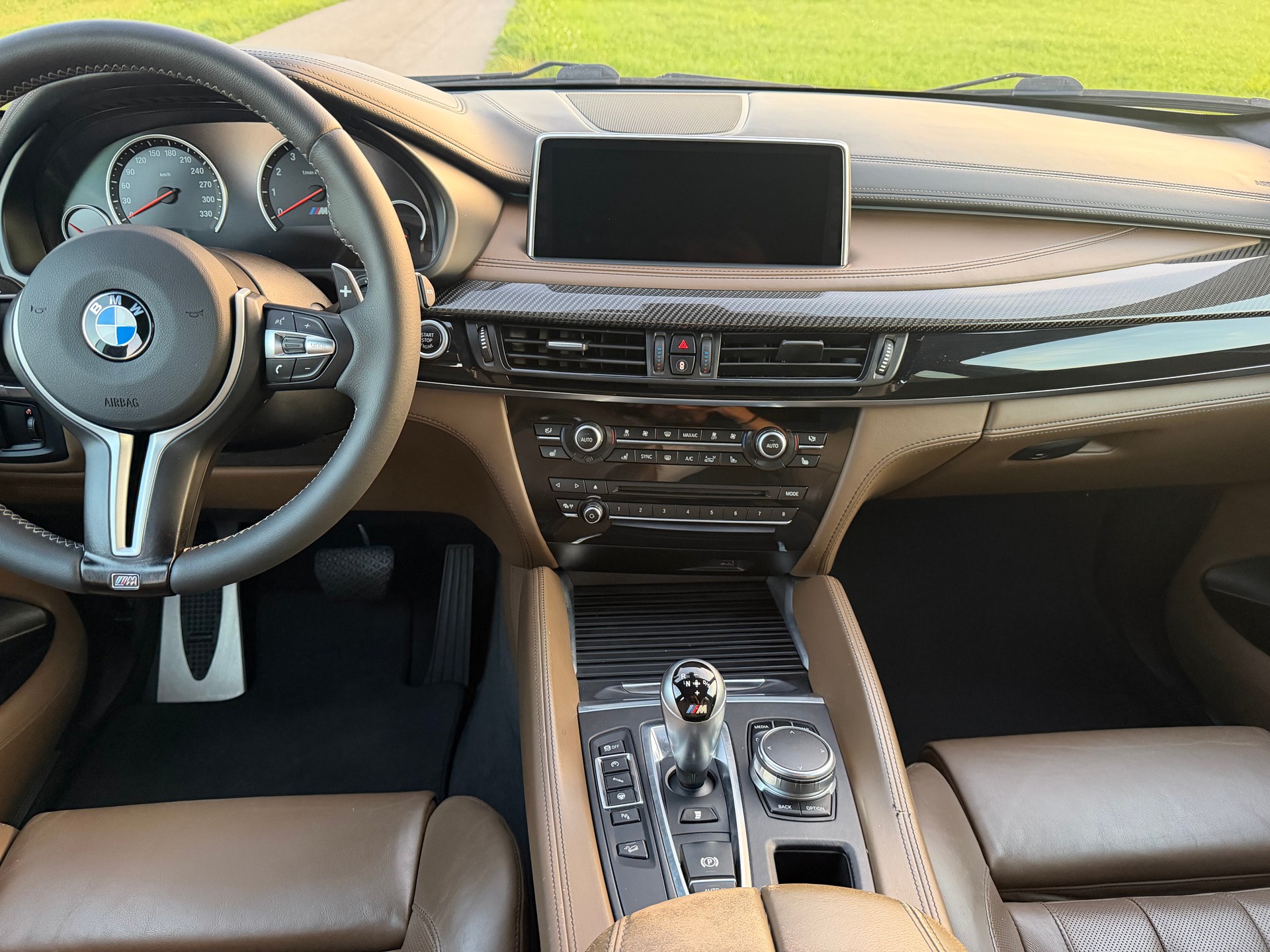 BMW X6M Steptronic-image-12