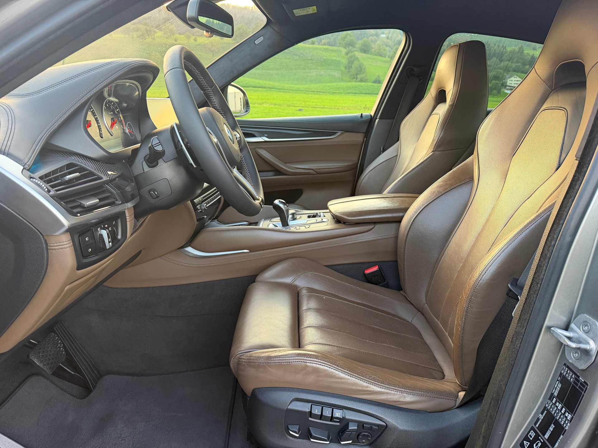 BMW X6M Steptronic-image-8