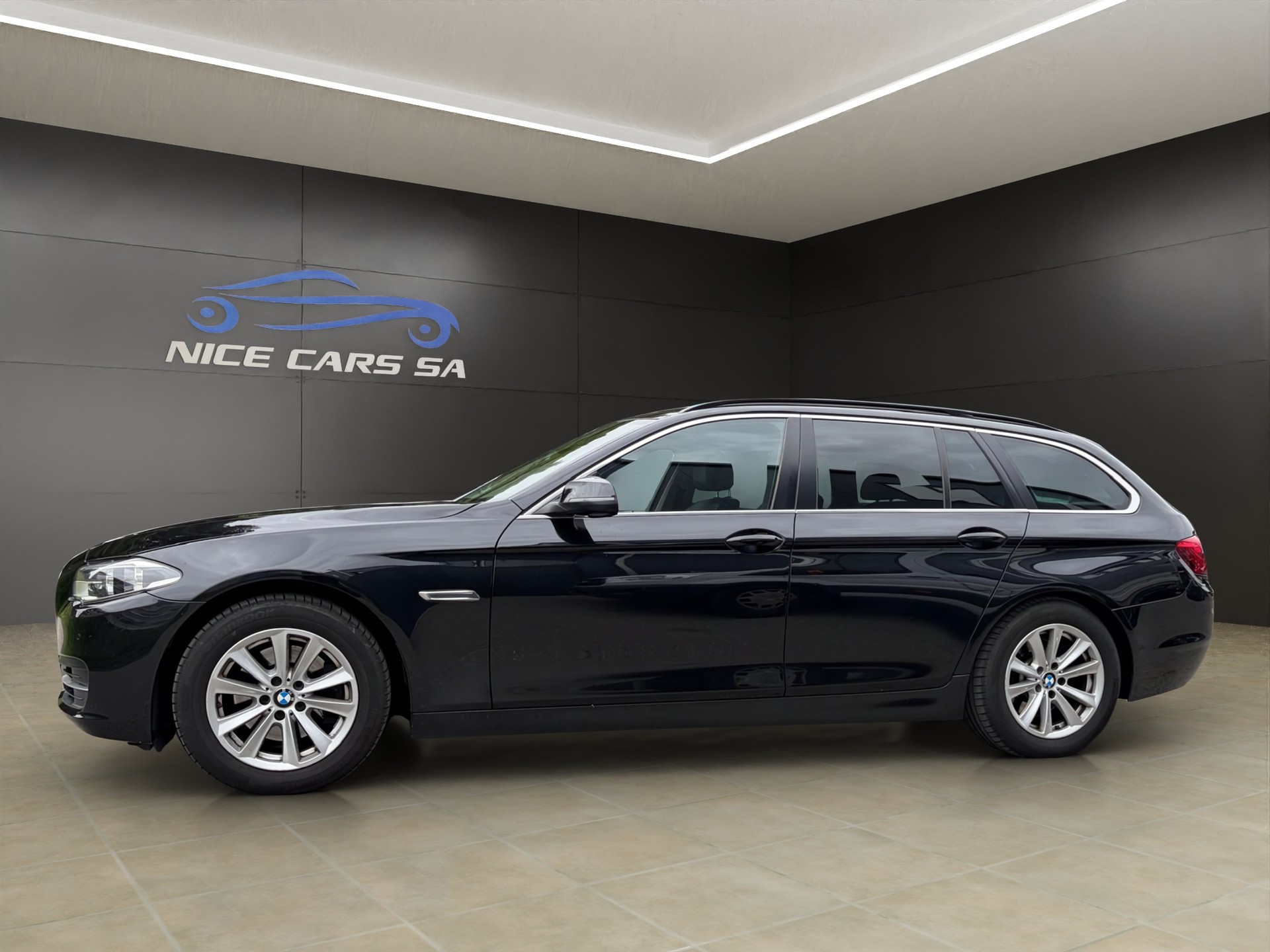 BMW 520d Touring xDrive Steptronic-image-6