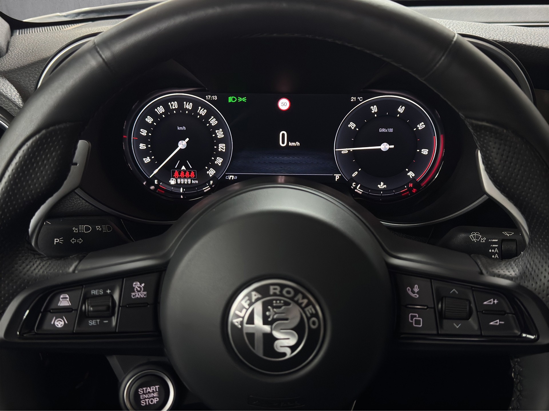 ALFA ROMEO Giulia 2.0 Veloce Q4 AT8 "ADAS Plus"-image-14