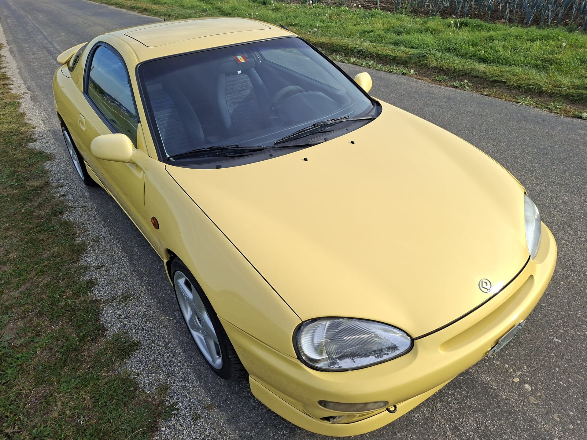 MAZDA MX-3 1.8i-24-image-6