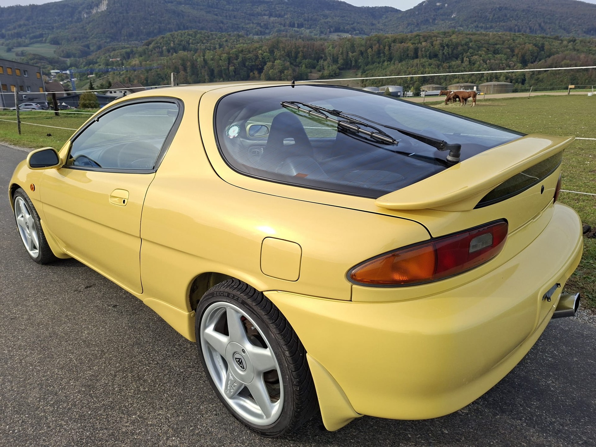 MAZDA MX-3 1.8i-24-image-2