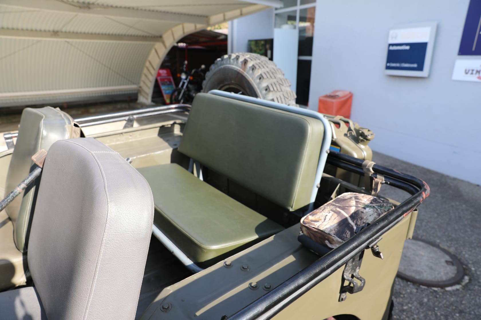 KAISER Jeep CJ-3B 12V-image-14