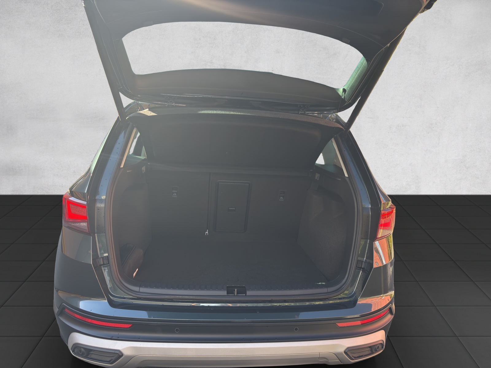 SEAT Ateca 2.0 TSI Hola Xperience DSG 4Drive-image-13