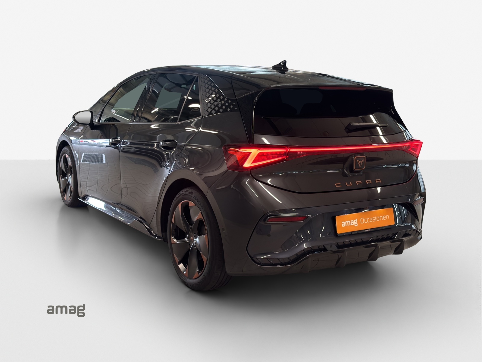 CUPRA Born 58 kWh e-Boost-showroom-element-2