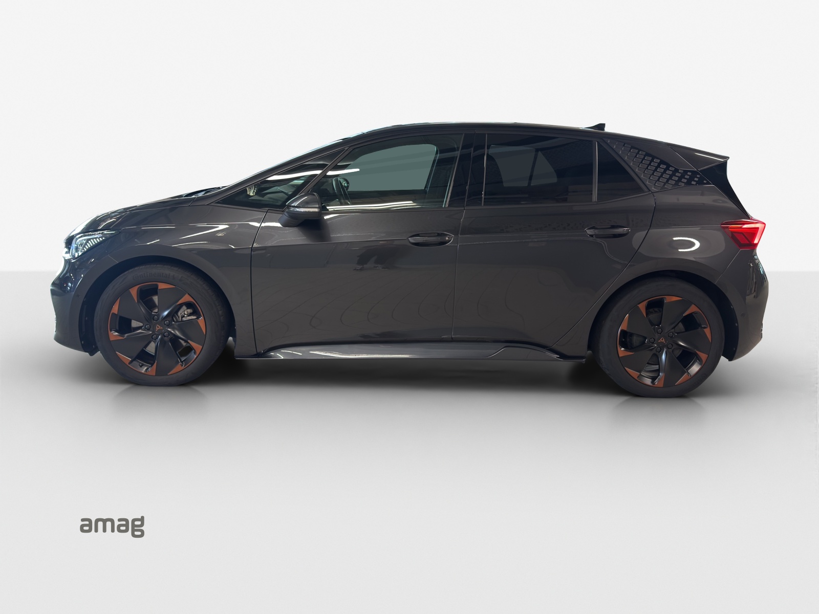 CUPRA Born 58 kWh e-Boost-showroom-element-1