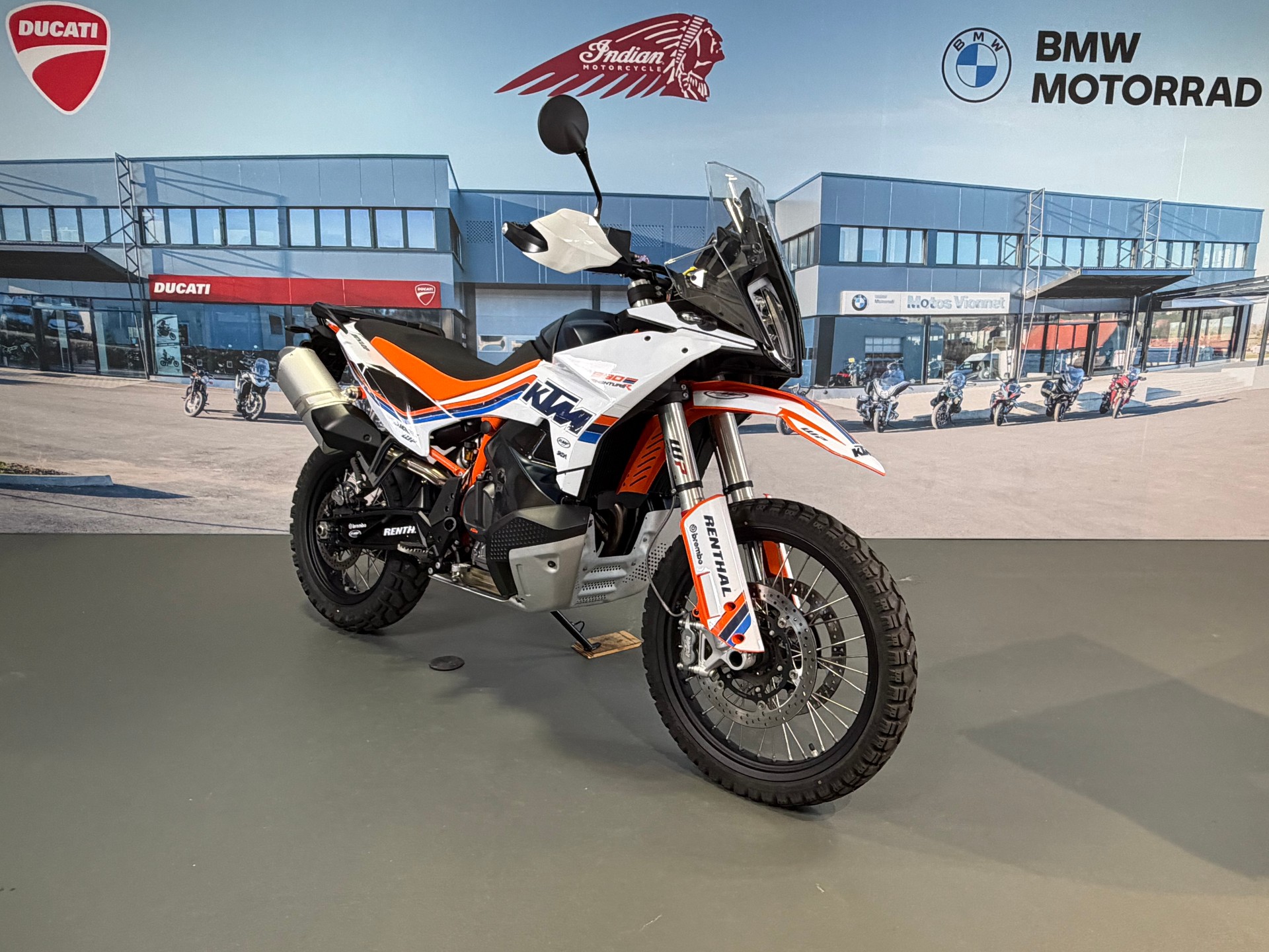 KTM 890 Adventure R