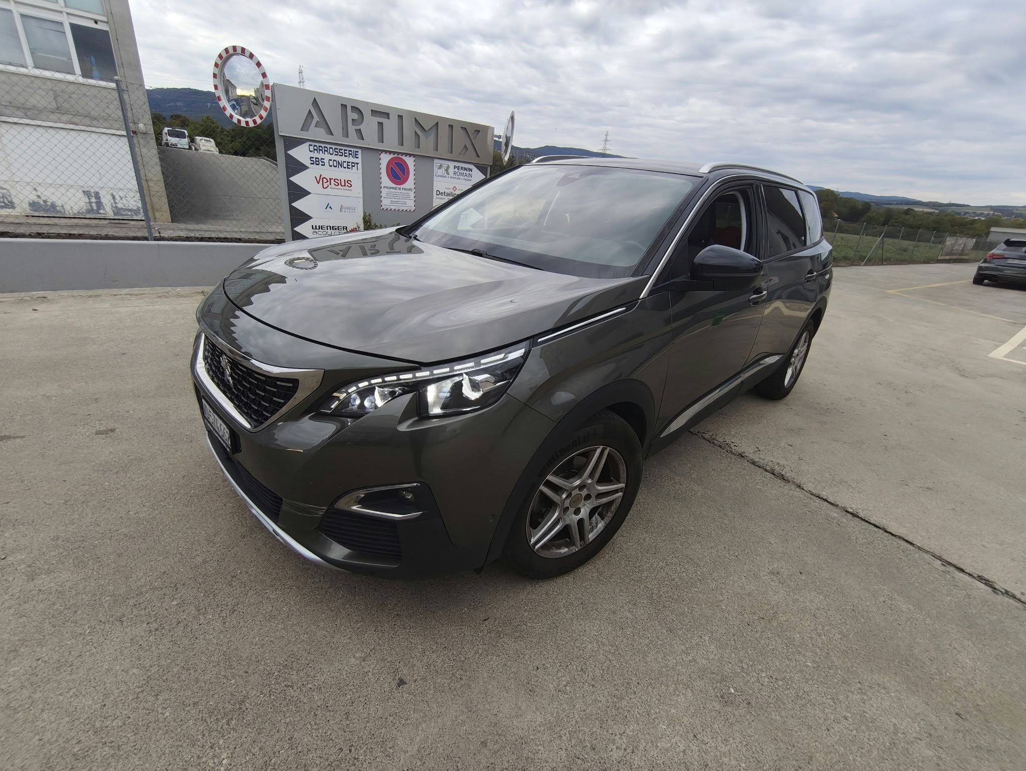 Car photo