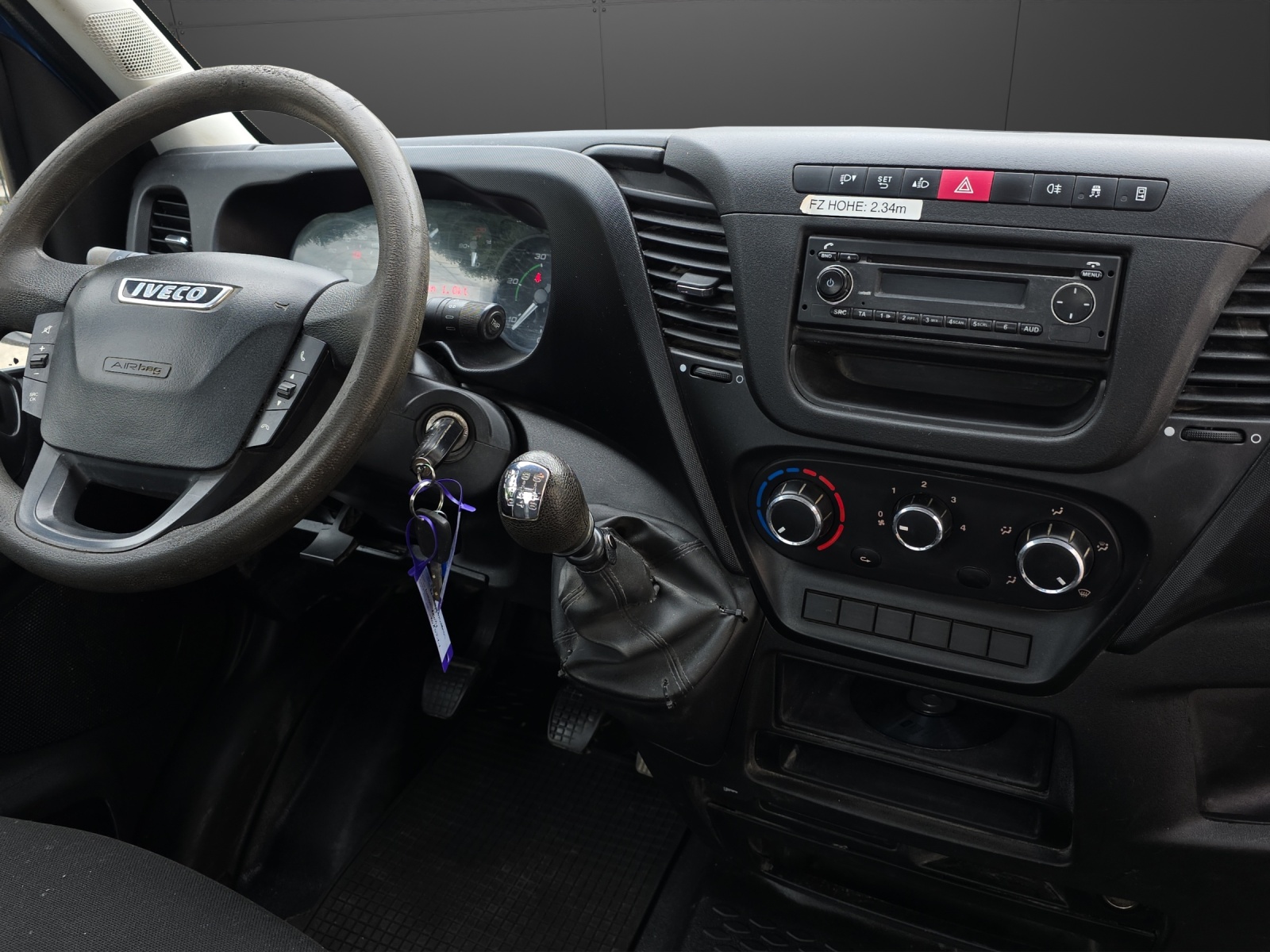 IVECO 35 S 13-image-11
