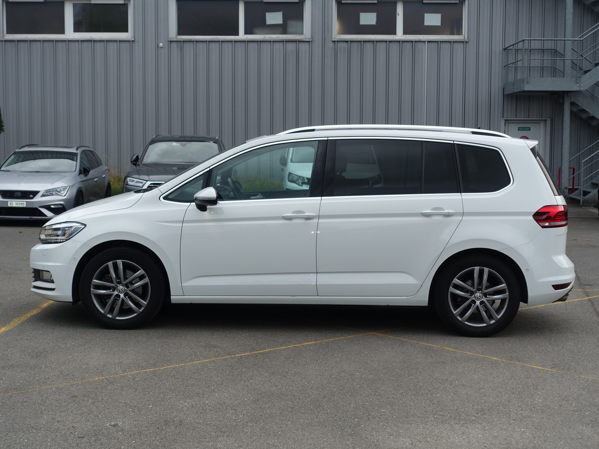 VW Touran 1.4 TSI BlueMotion Technology Highline DSG-image-7