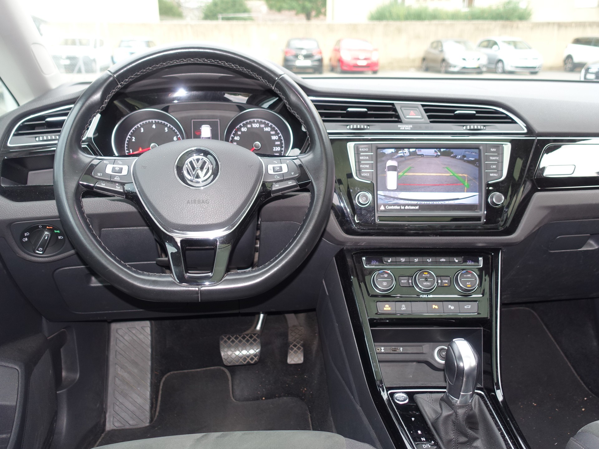 VW Touran 1.4 TSI BlueMotion Technology Highline DSG-image-11
