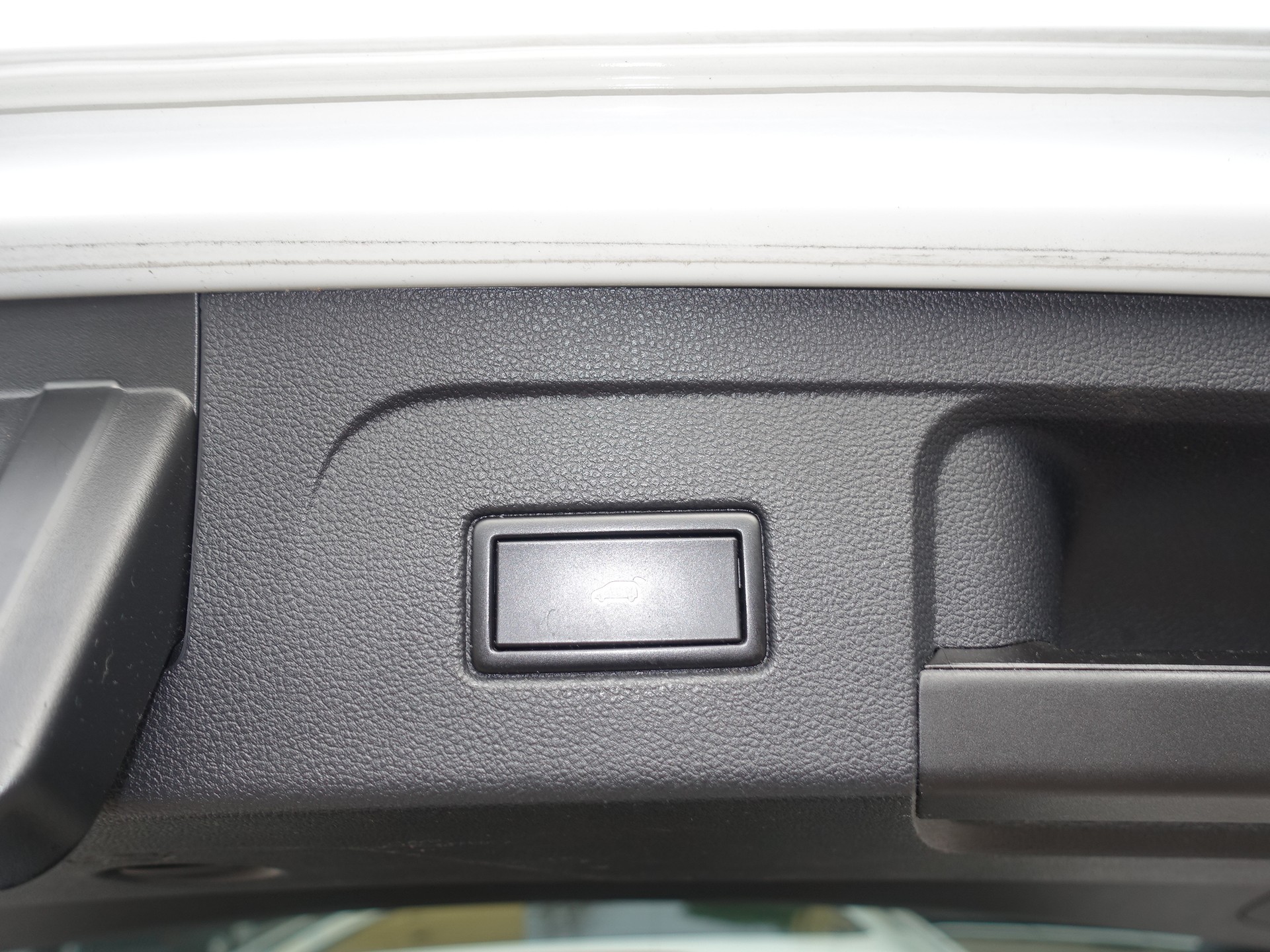 VW Touran 1.4 TSI BlueMotion Technology Highline DSG-image-16