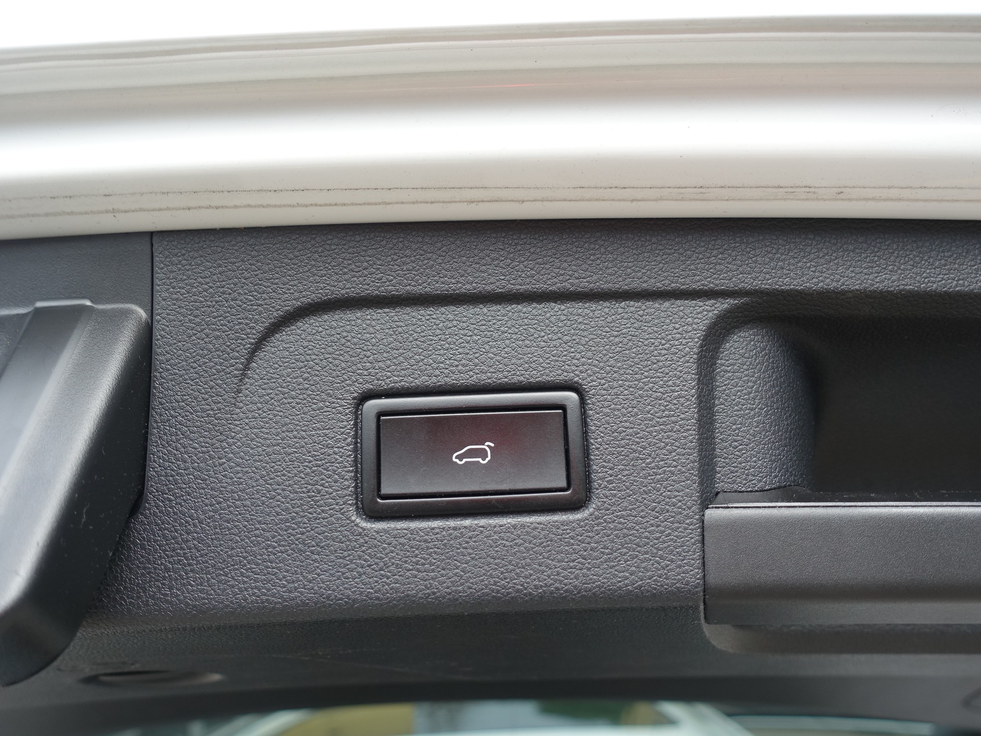VW Touran 1.4 TSI BlueMotion Technology Highline DSG-image-17