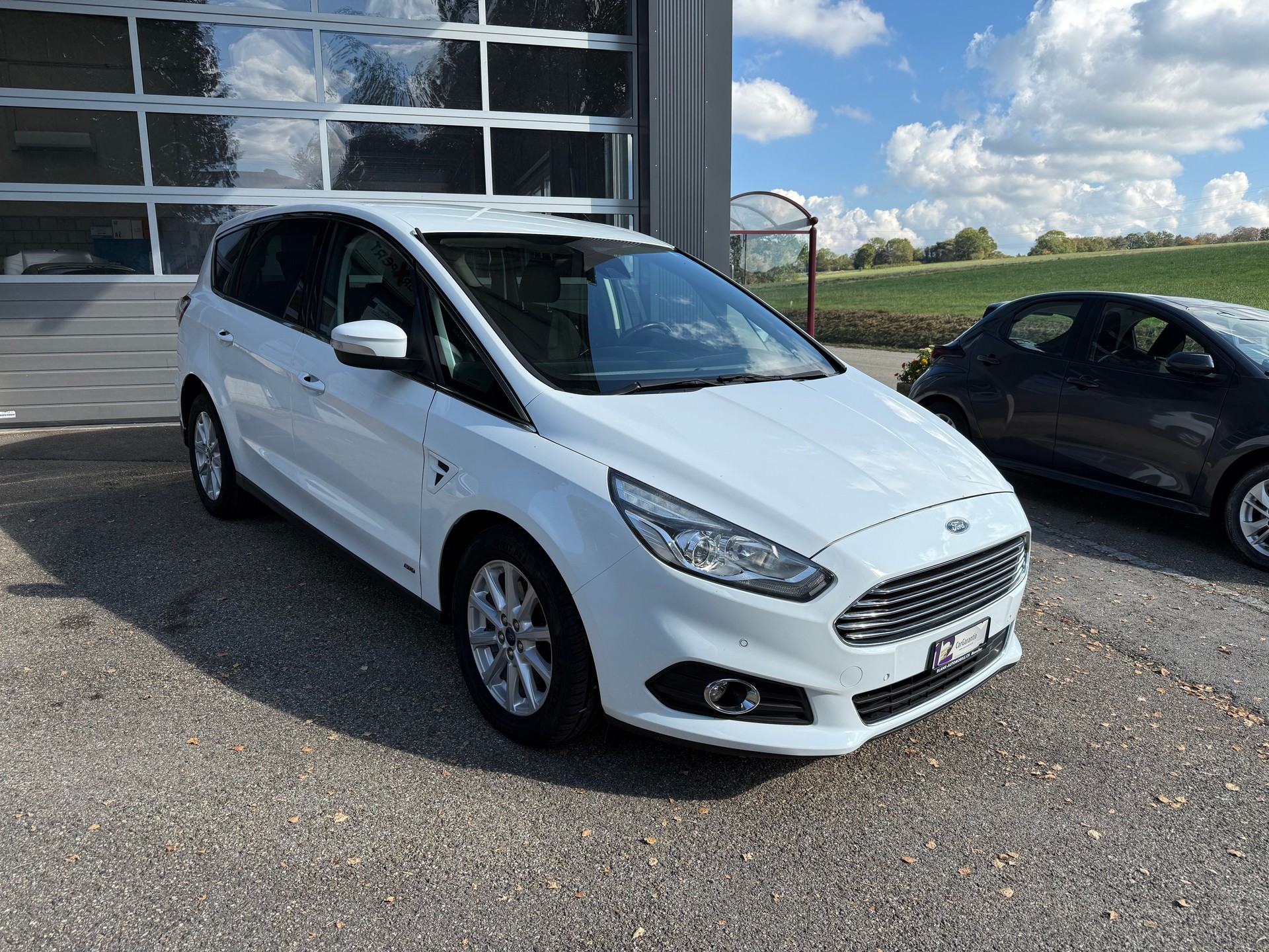 FORD S-Max 2.0 TDCi Trend AWD PoweShift-image-1