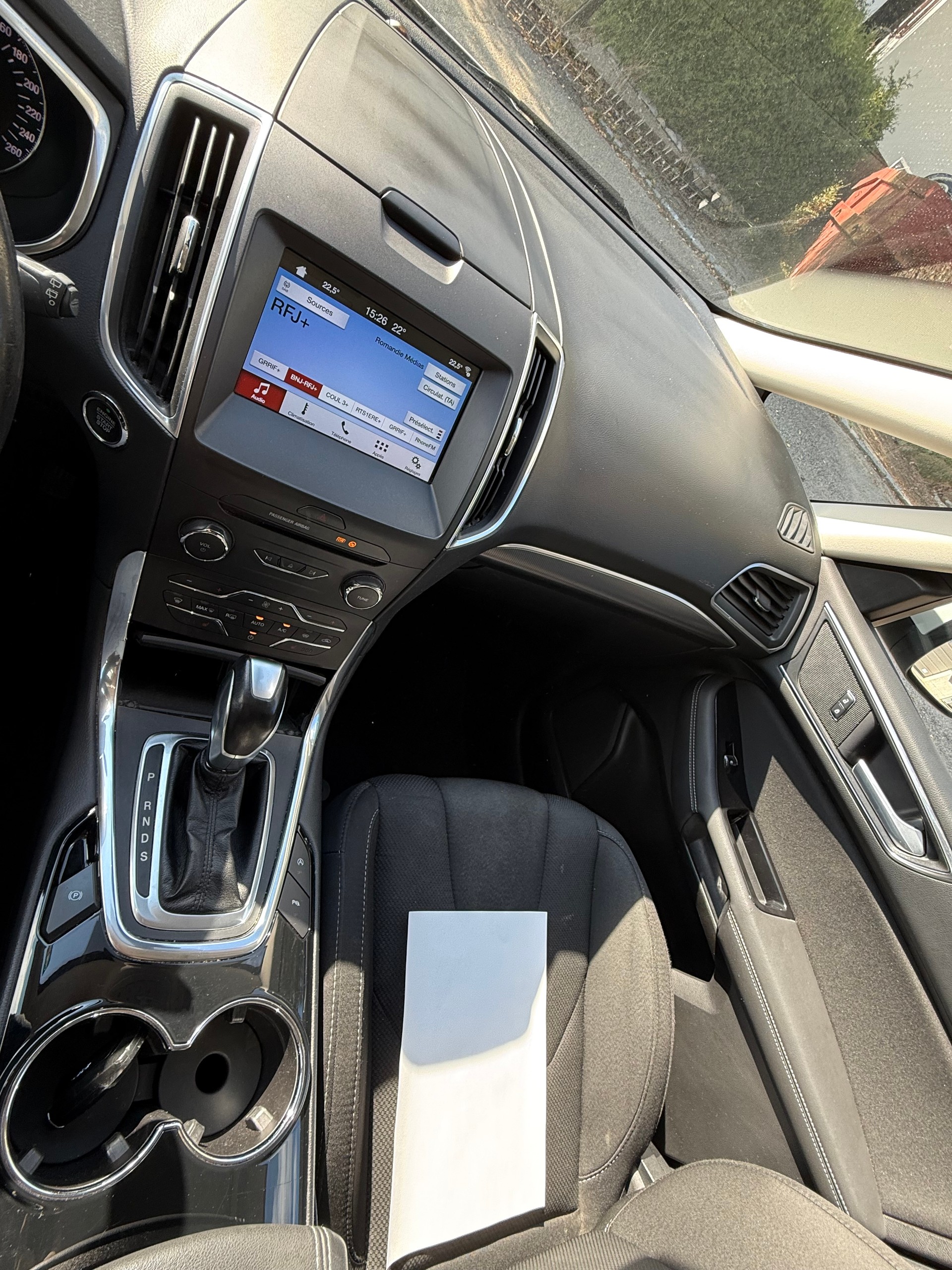 FORD S-Max 2.0 TDCi Trend AWD PoweShift-image-9