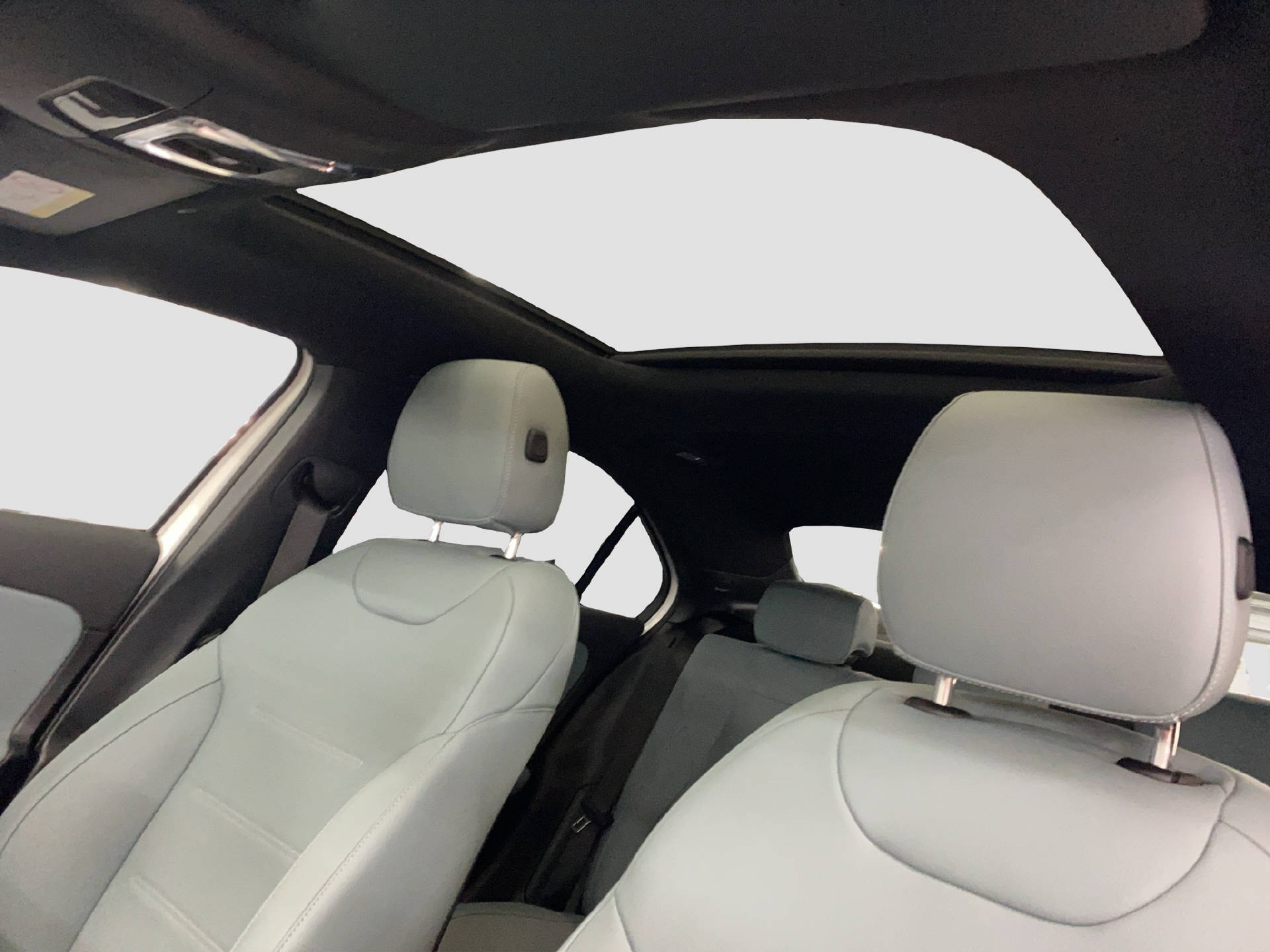 MERCEDES-BENZ A 35 AMG 4MATIC Limousine-image-11