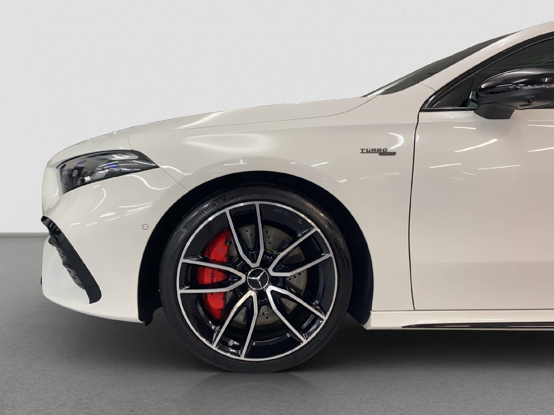 MERCEDES-BENZ A 35 AMG 4MATIC Limousine-image-5