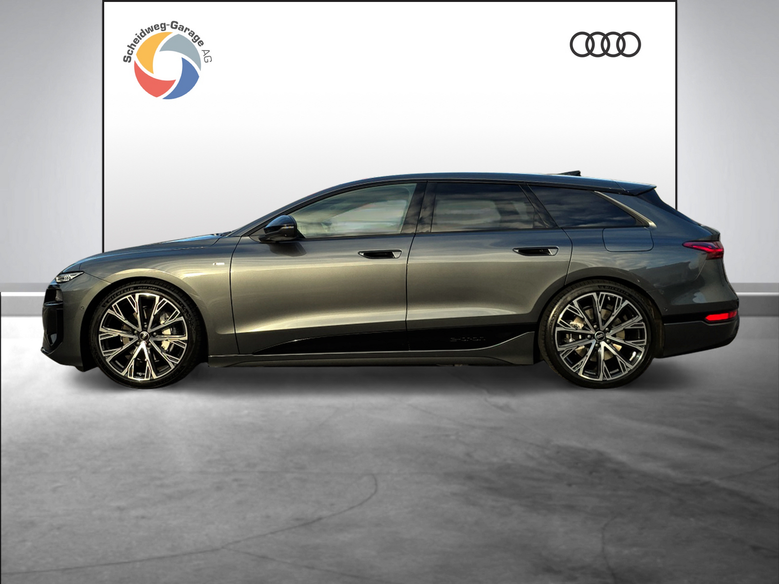 AUDI A6 Avant e-tron quattro-image-2
