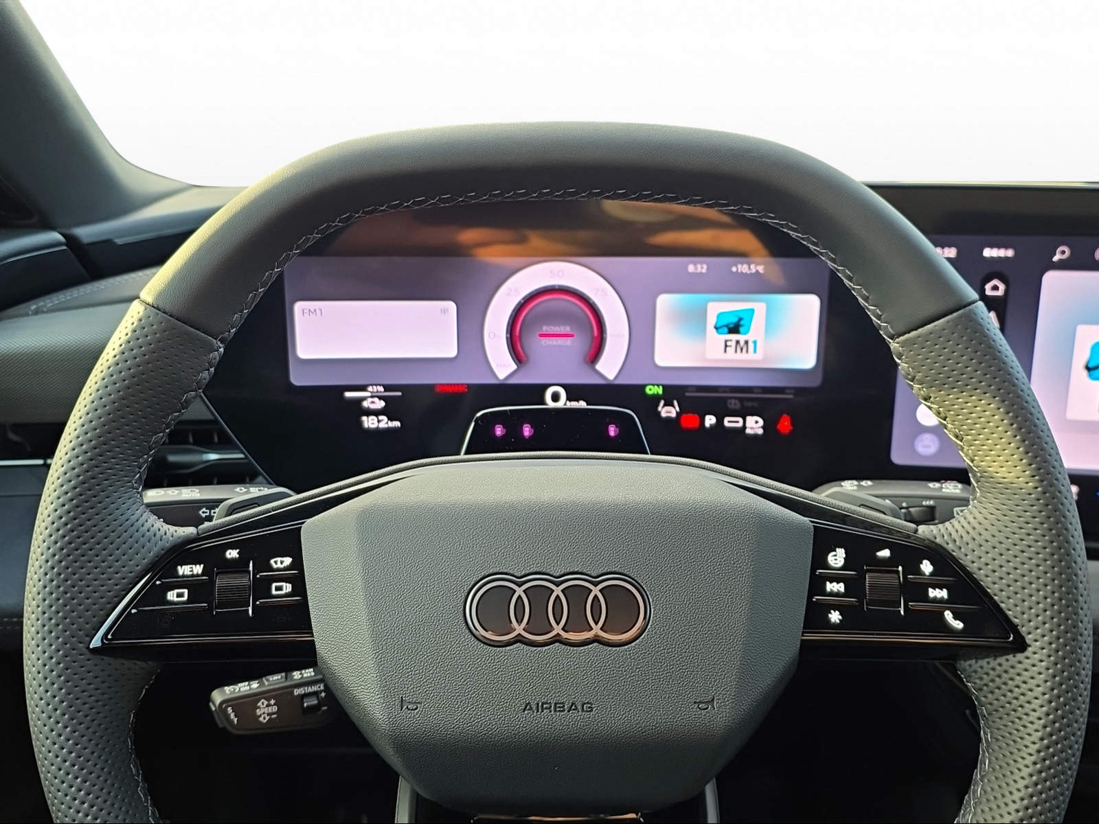 AUDI A6 Avant e-tron quattro-image-4