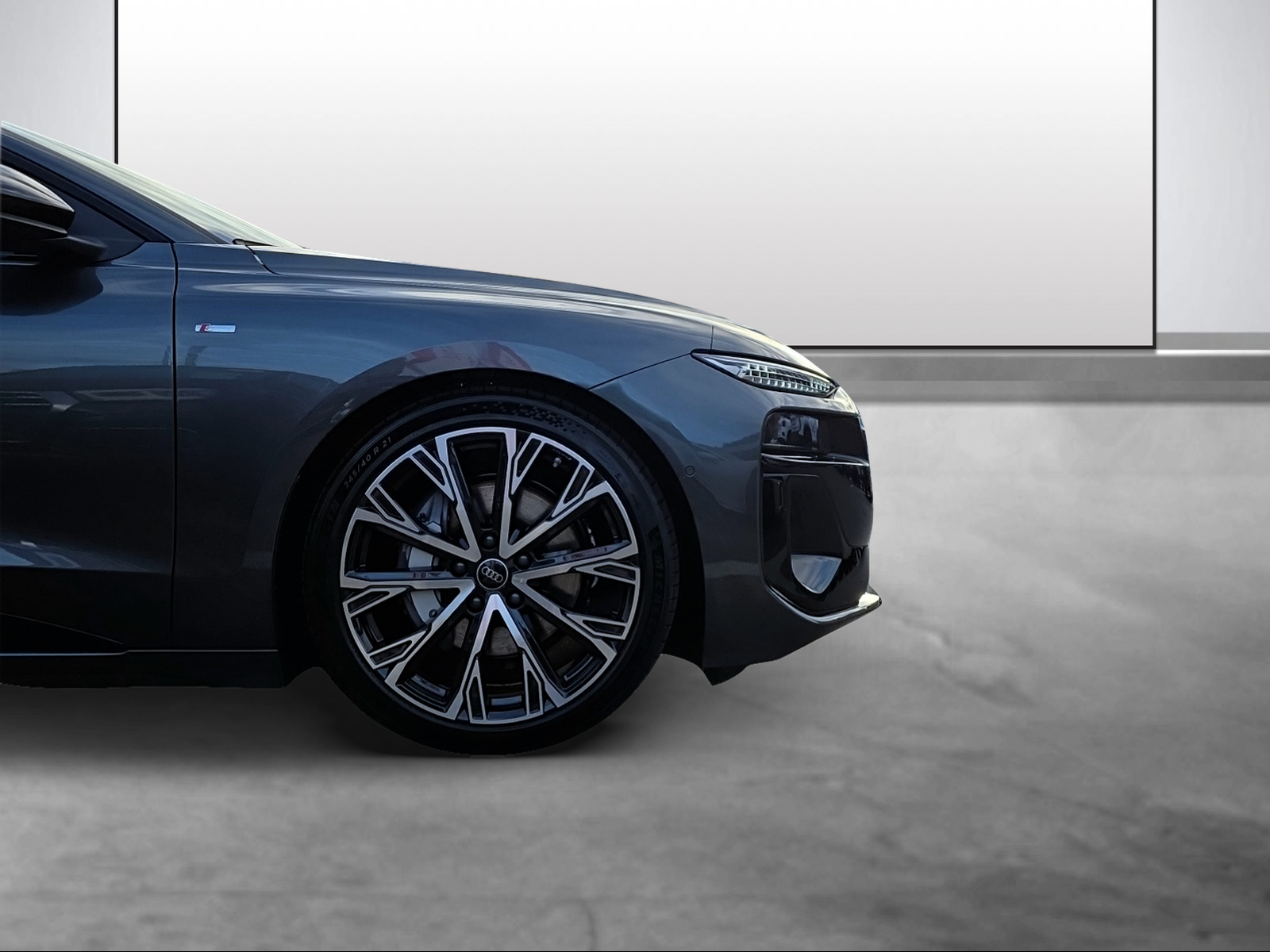 AUDI A6 Avant e-tron quattro-image-14