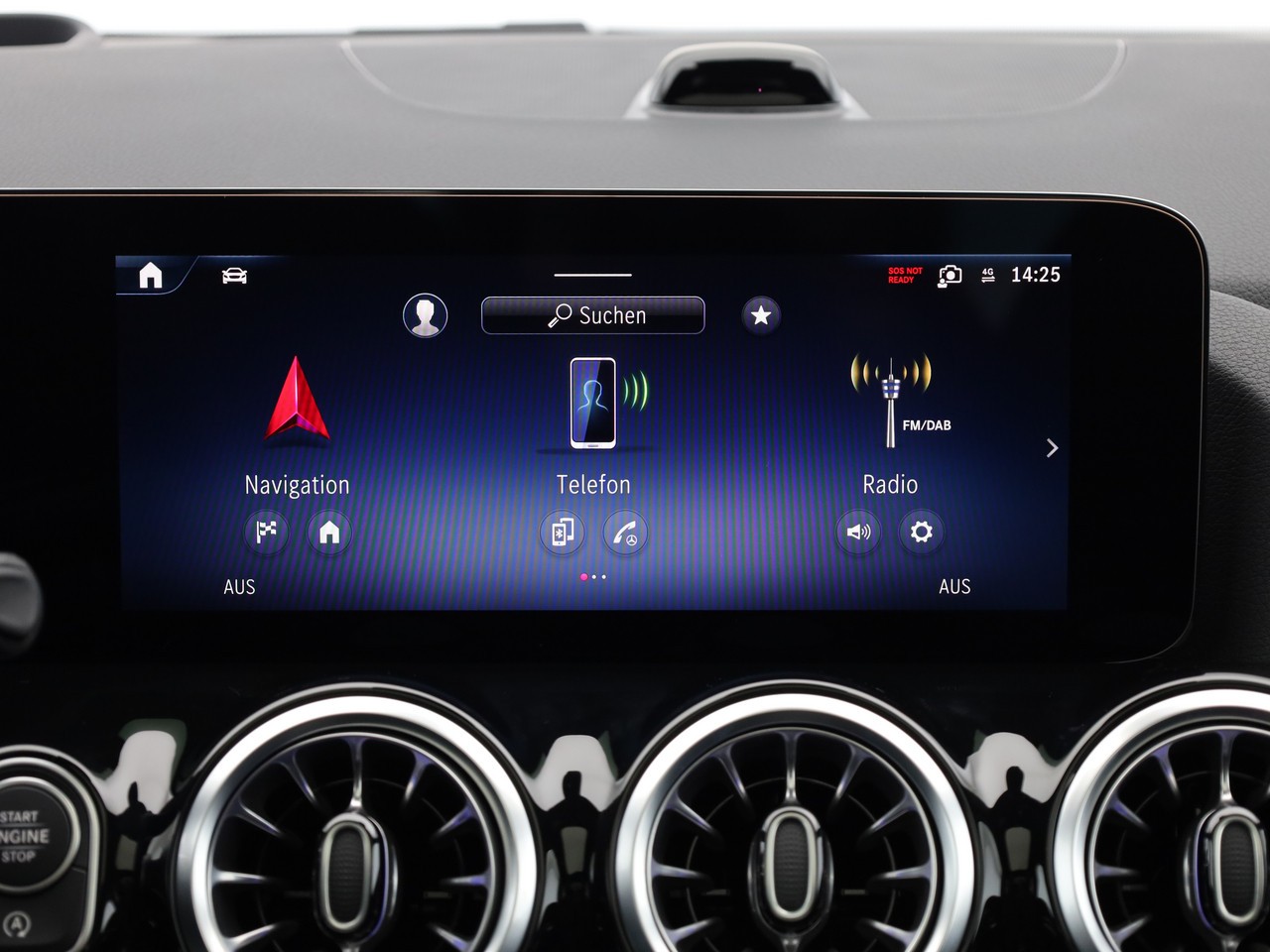 MERCEDES-BENZ GLA 200 7G-DCT-image-13