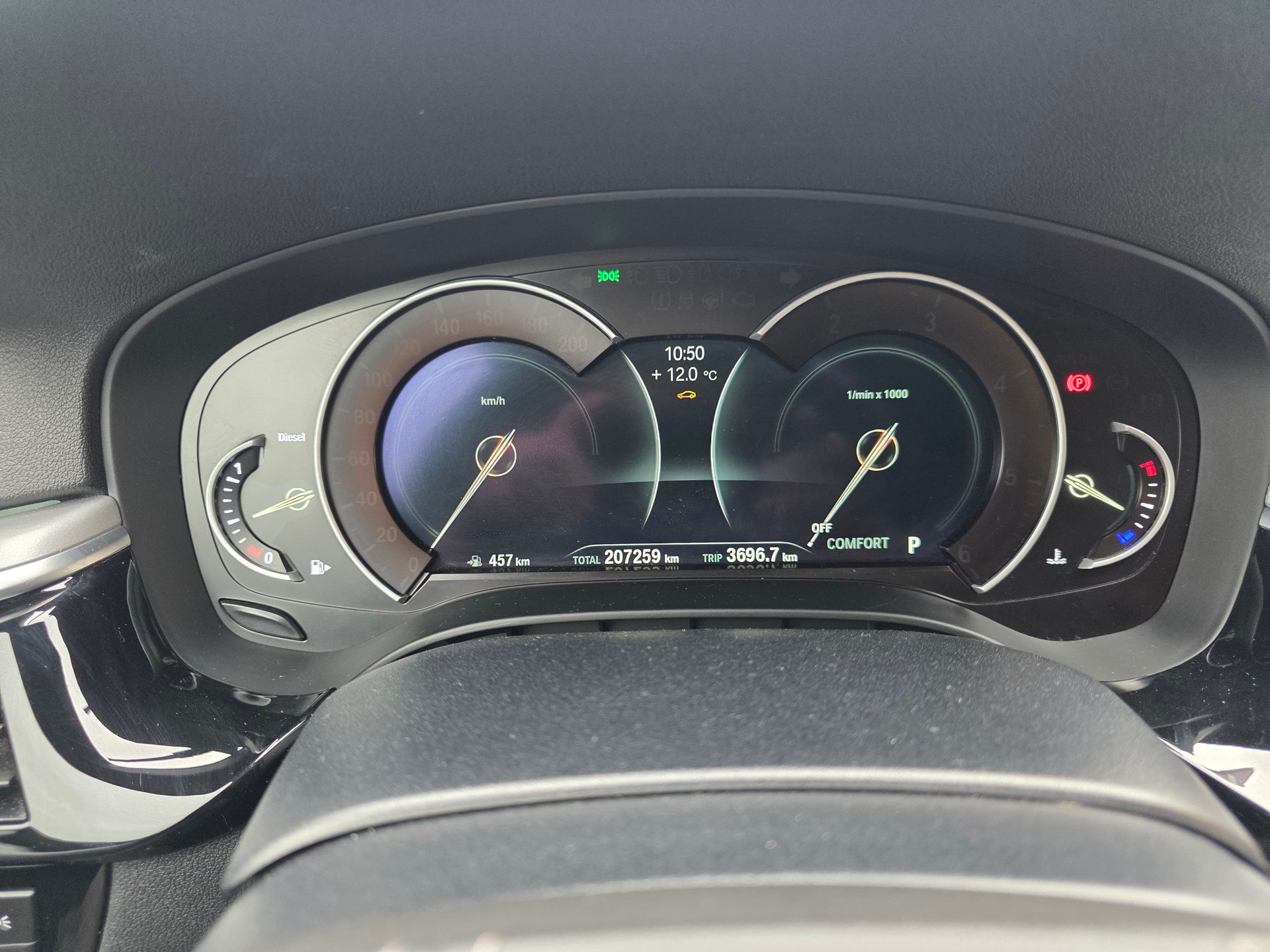 BMW 530d xDrive Touring Steptronic-image-10