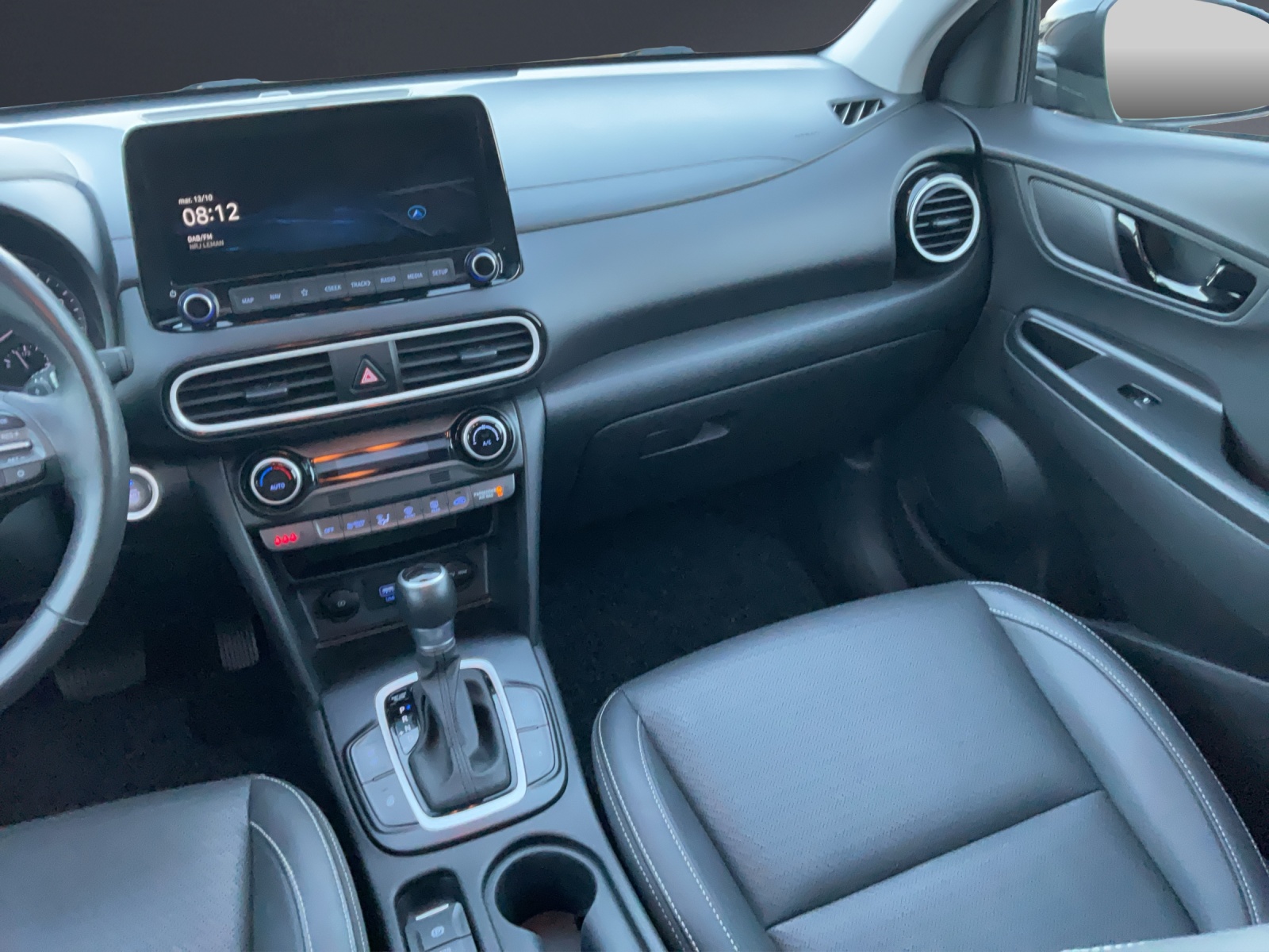HYUNDAI Kona 1.6 HEV Vertex-image-9