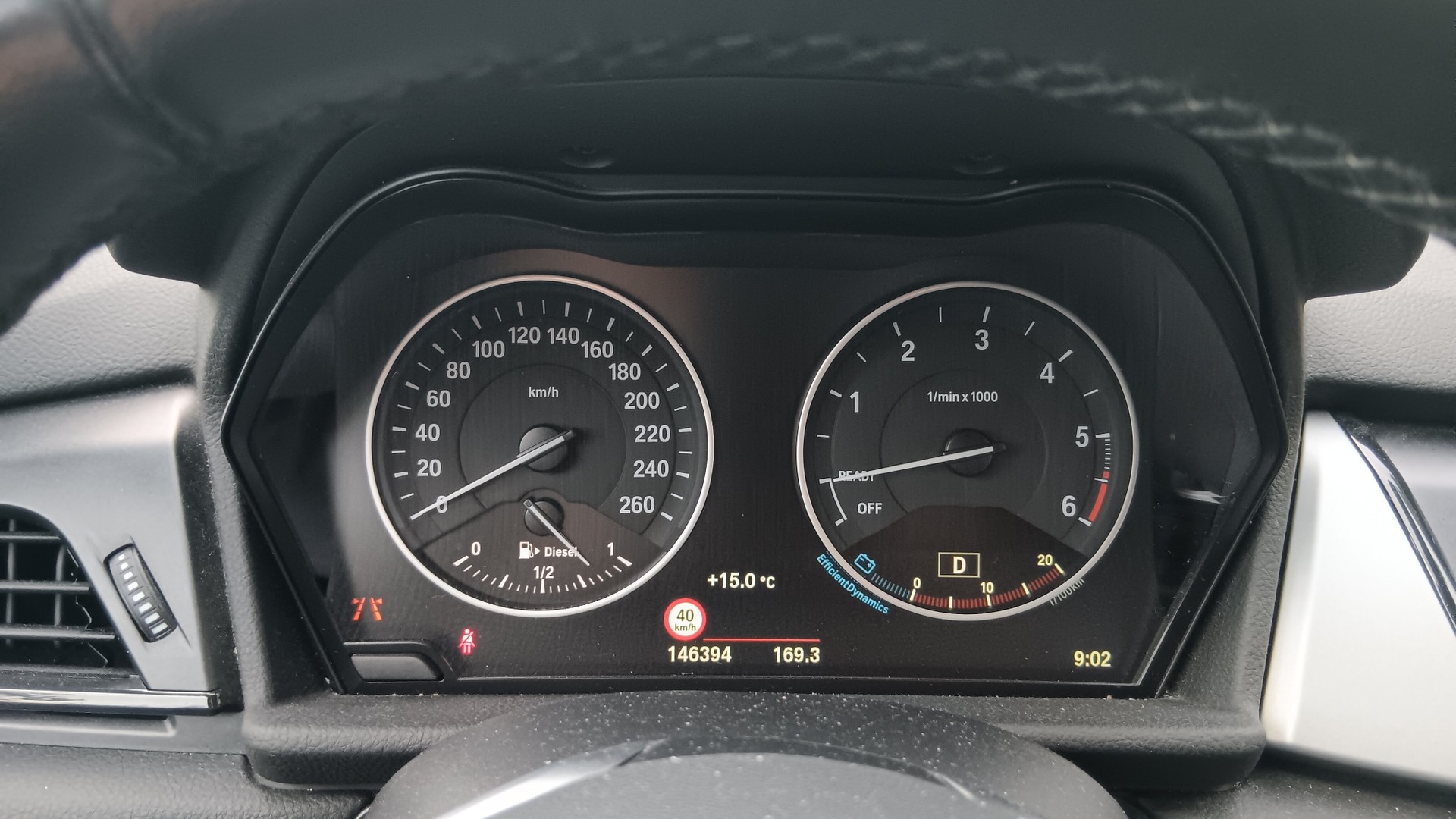 BMW 218d xDrive Gran Tourer Steptronic-image-5