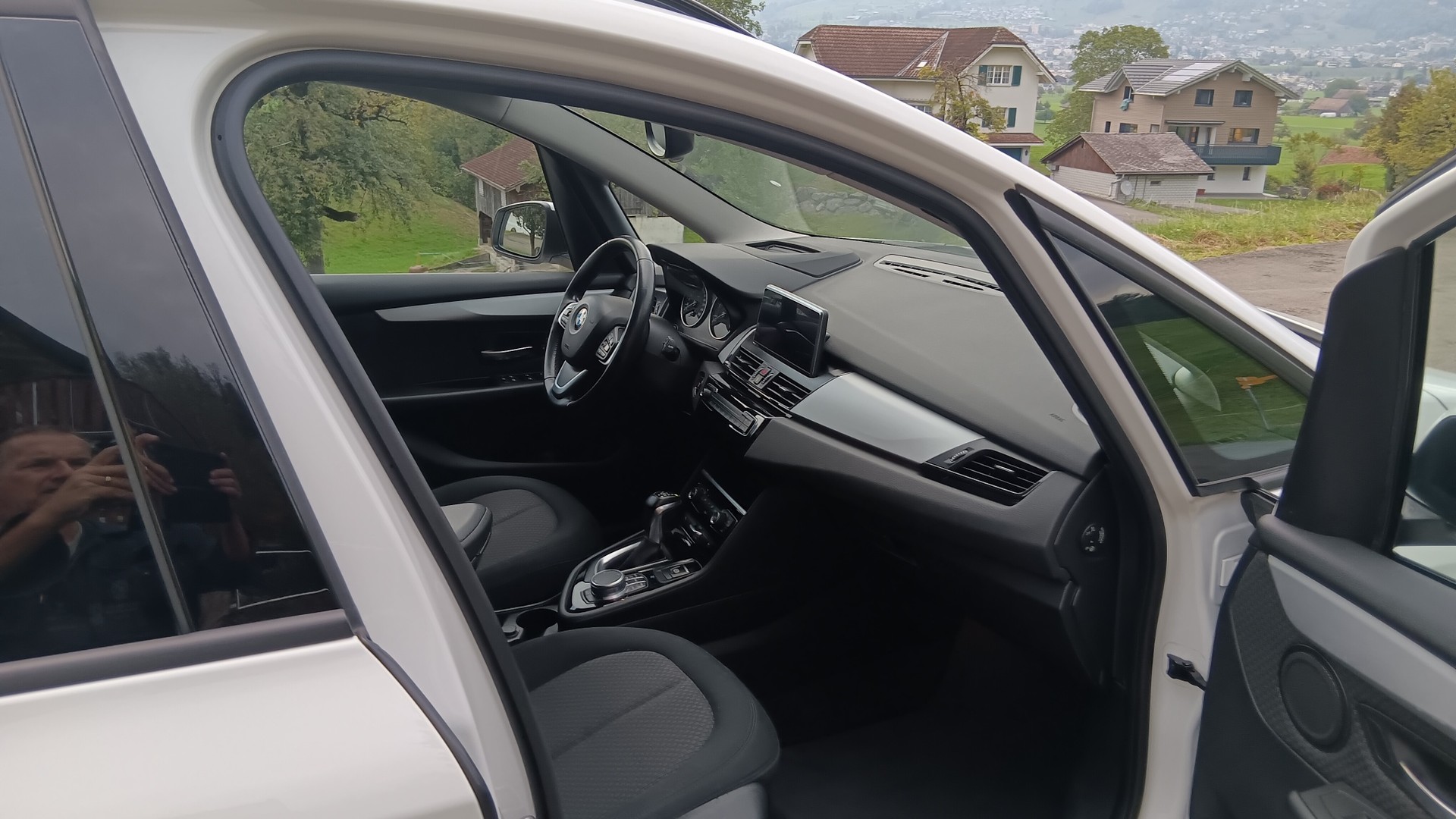 BMW 218d xDrive Gran Tourer Steptronic-image-10