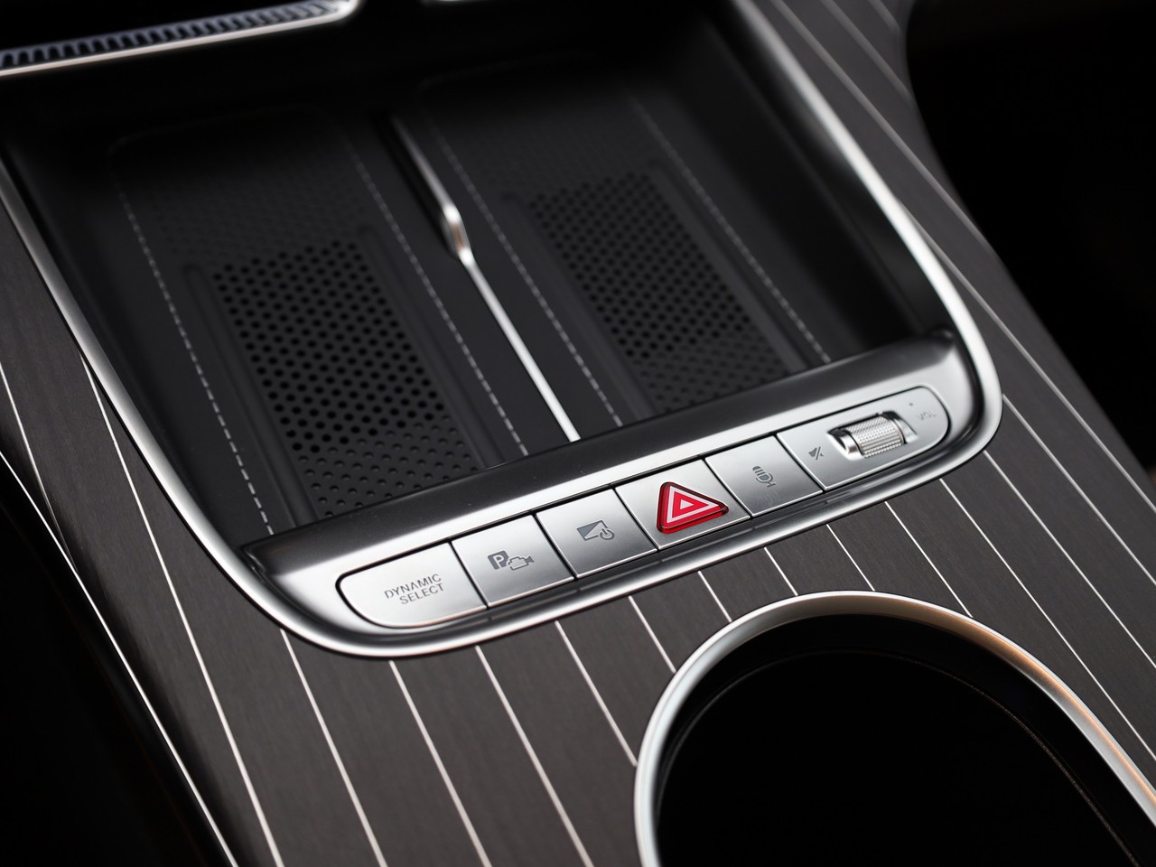MERCEDES-BENZ C400 4Matic elektrisch-image-14