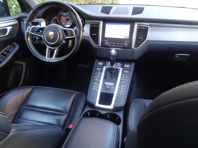PORSCHE Macan GTS PDK-image-3