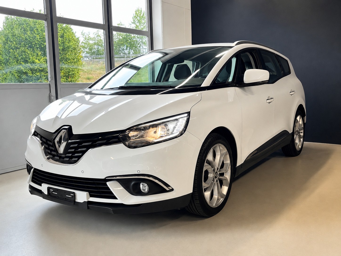 RENAULT Grand Scénic 1.5 dCi Bose EDC-image-5