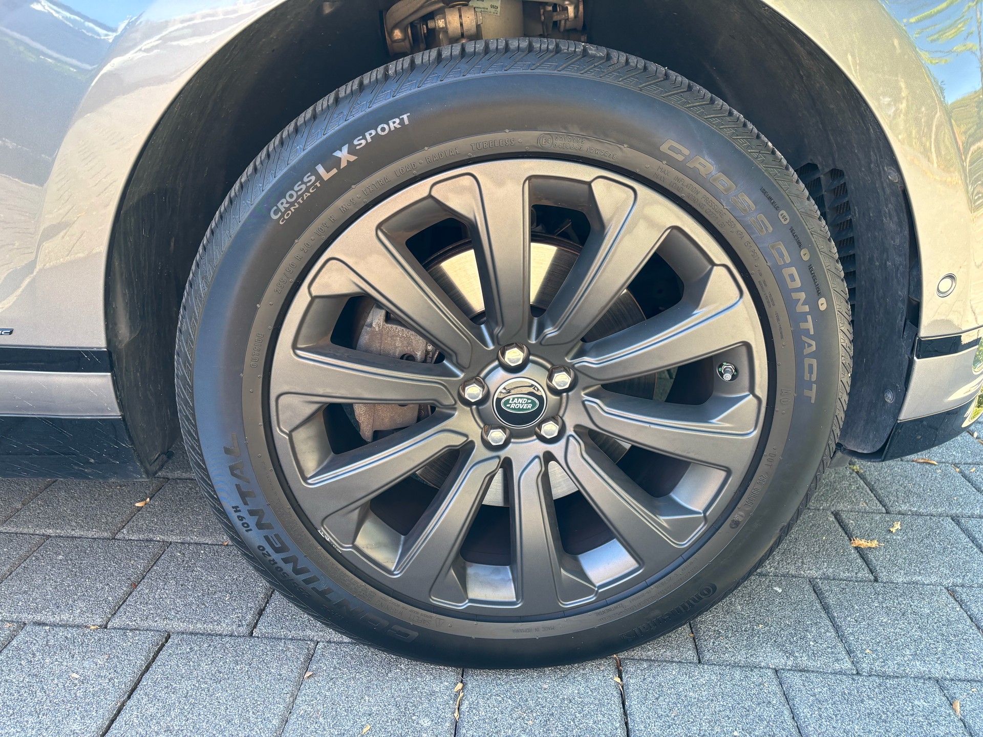 LAND ROVER 2.0 T 300 R-Dynamic SE-image-5