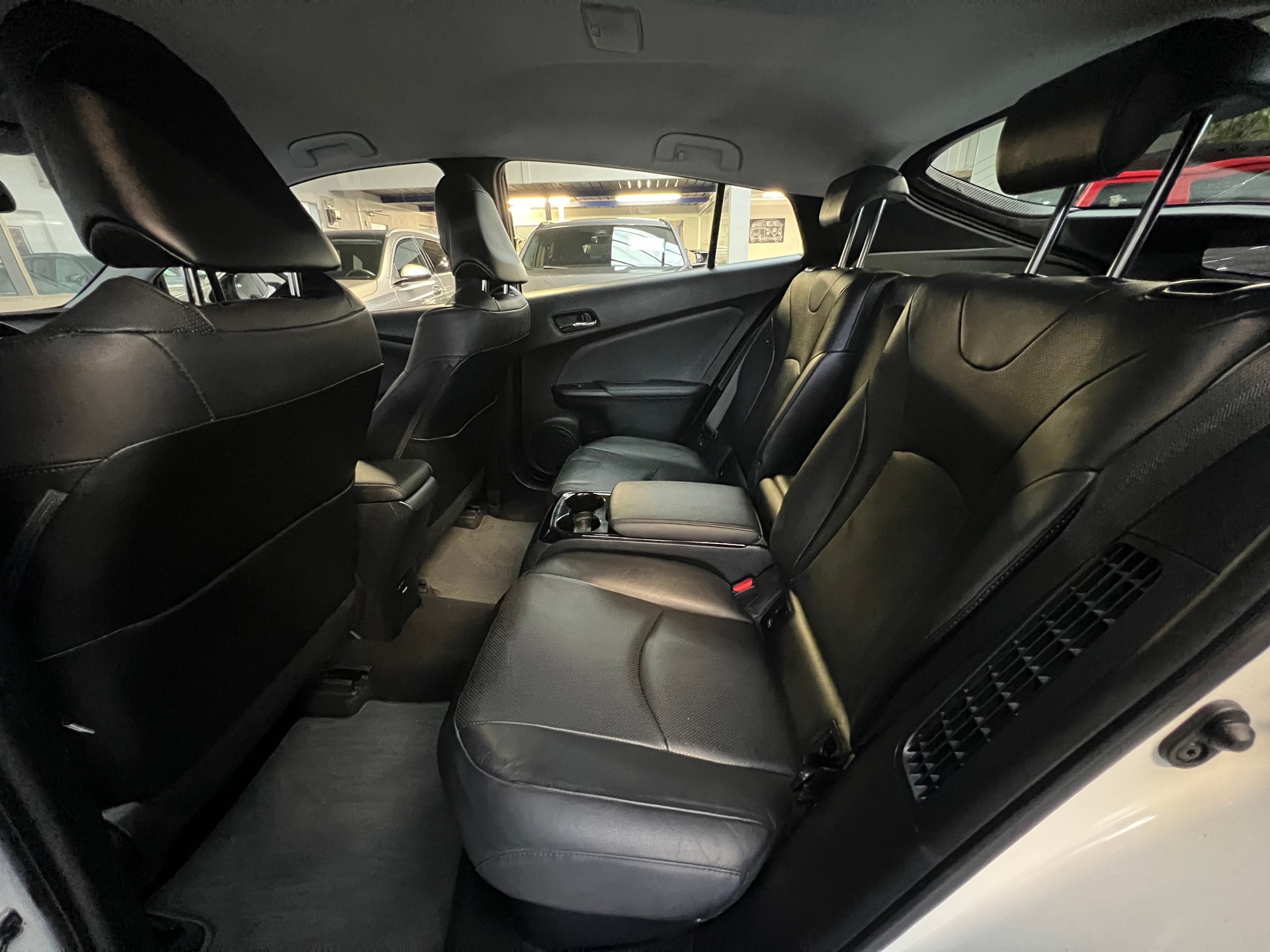 TOYOTA Prius 1.8 VVT-i Plug-in Hybrid Premium-image-10