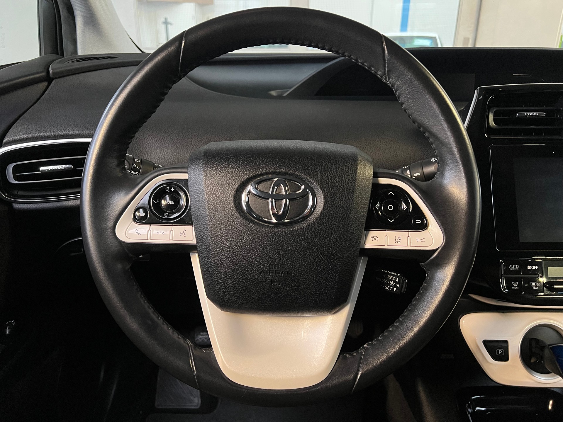 TOYOTA Prius 1.8 VVT-i Plug-in Hybrid Premium-image-8