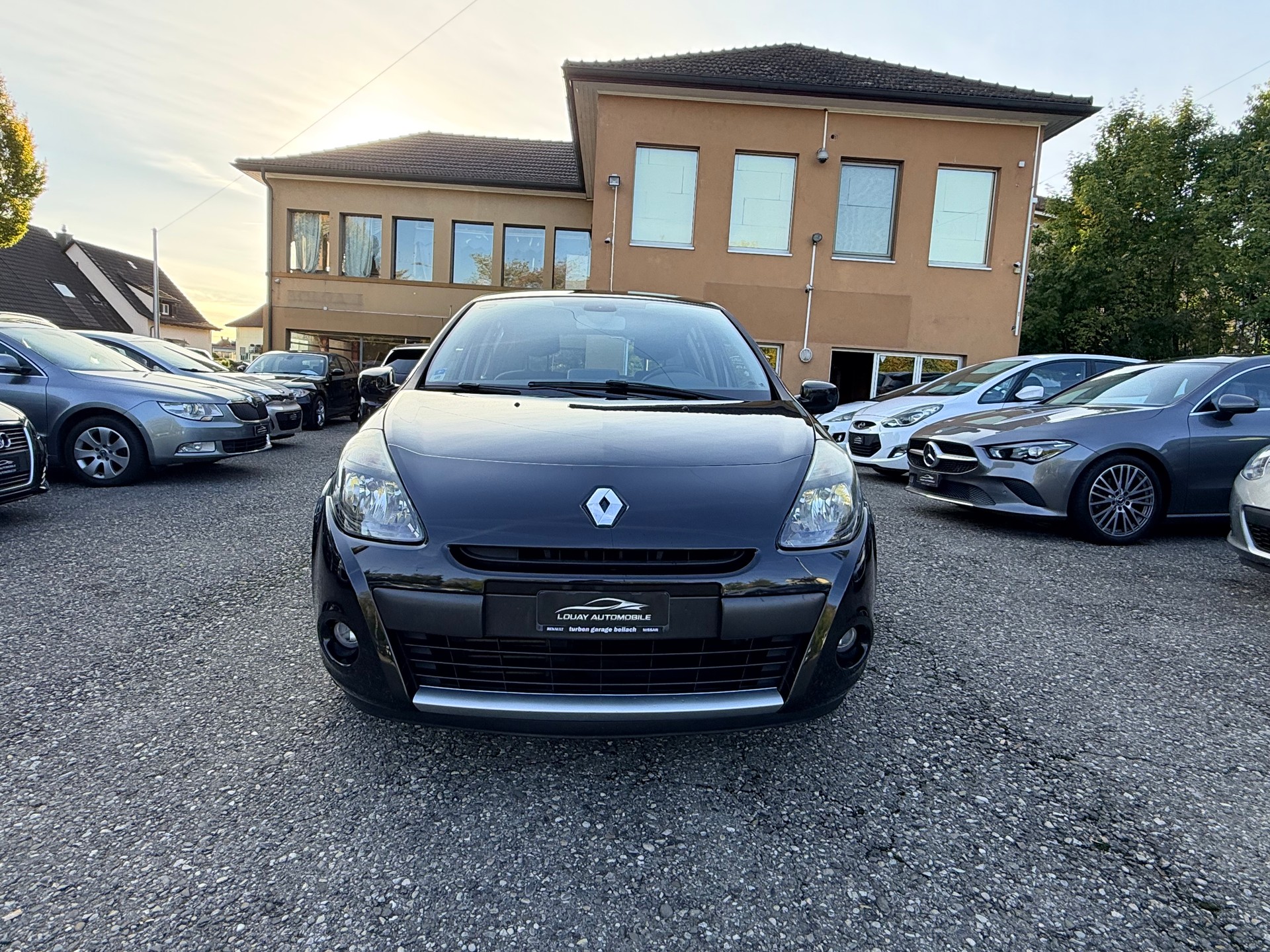 RENAULT Clio 1.2 16V Turbo Rip Curl-image-2