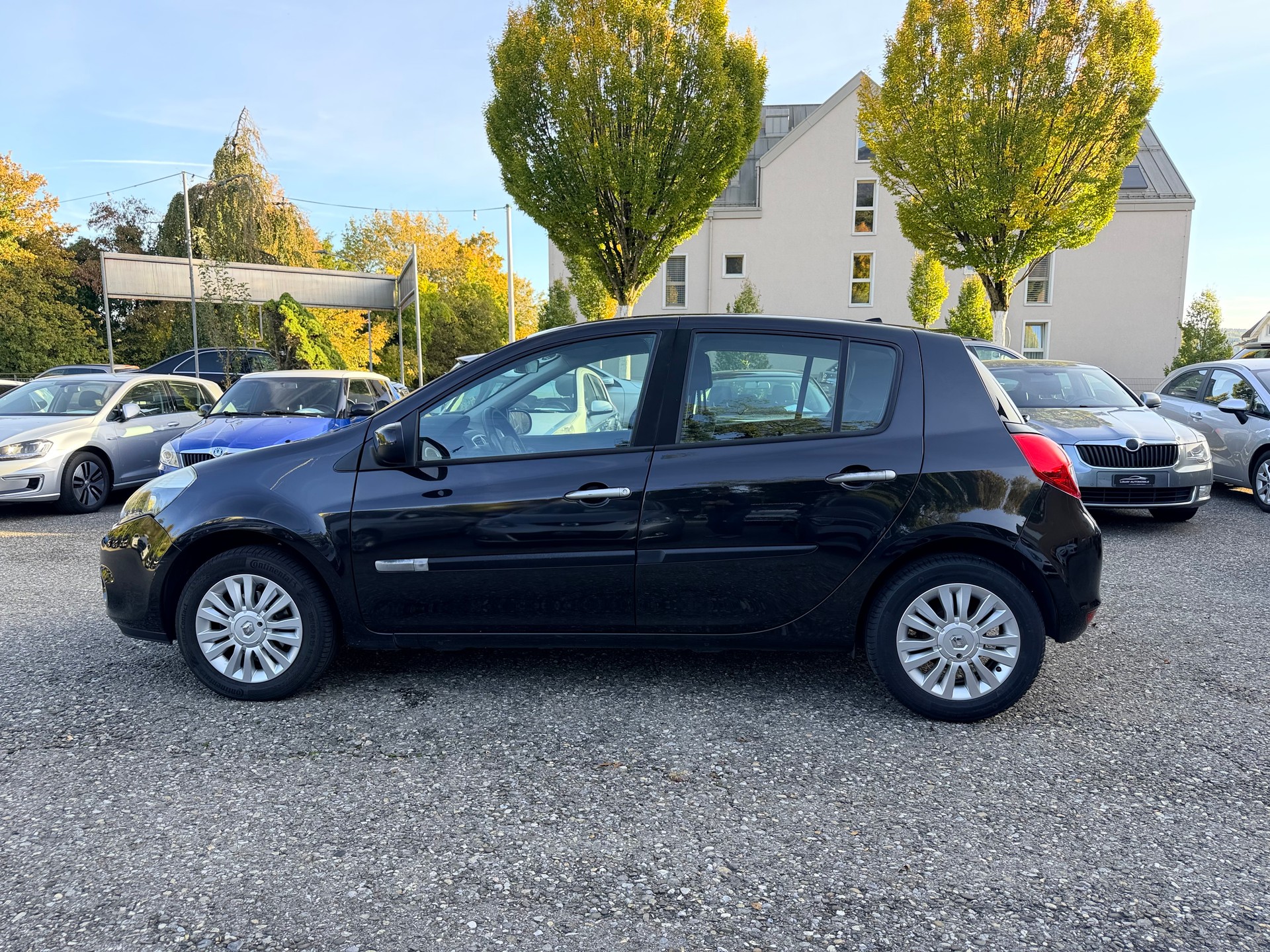 RENAULT Clio 1.2 16V Turbo Rip Curl-image-3
