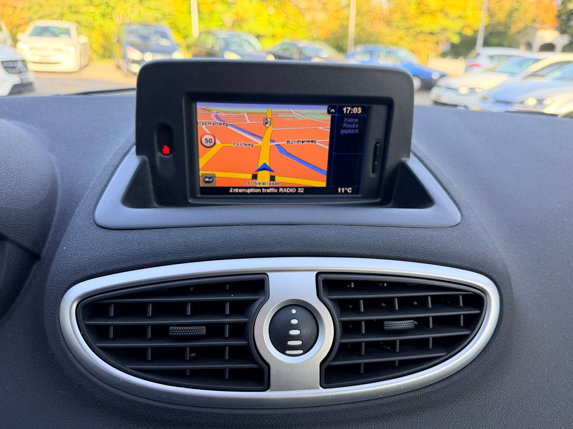 RENAULT Clio 1.2 16V Turbo Rip Curl-image-21