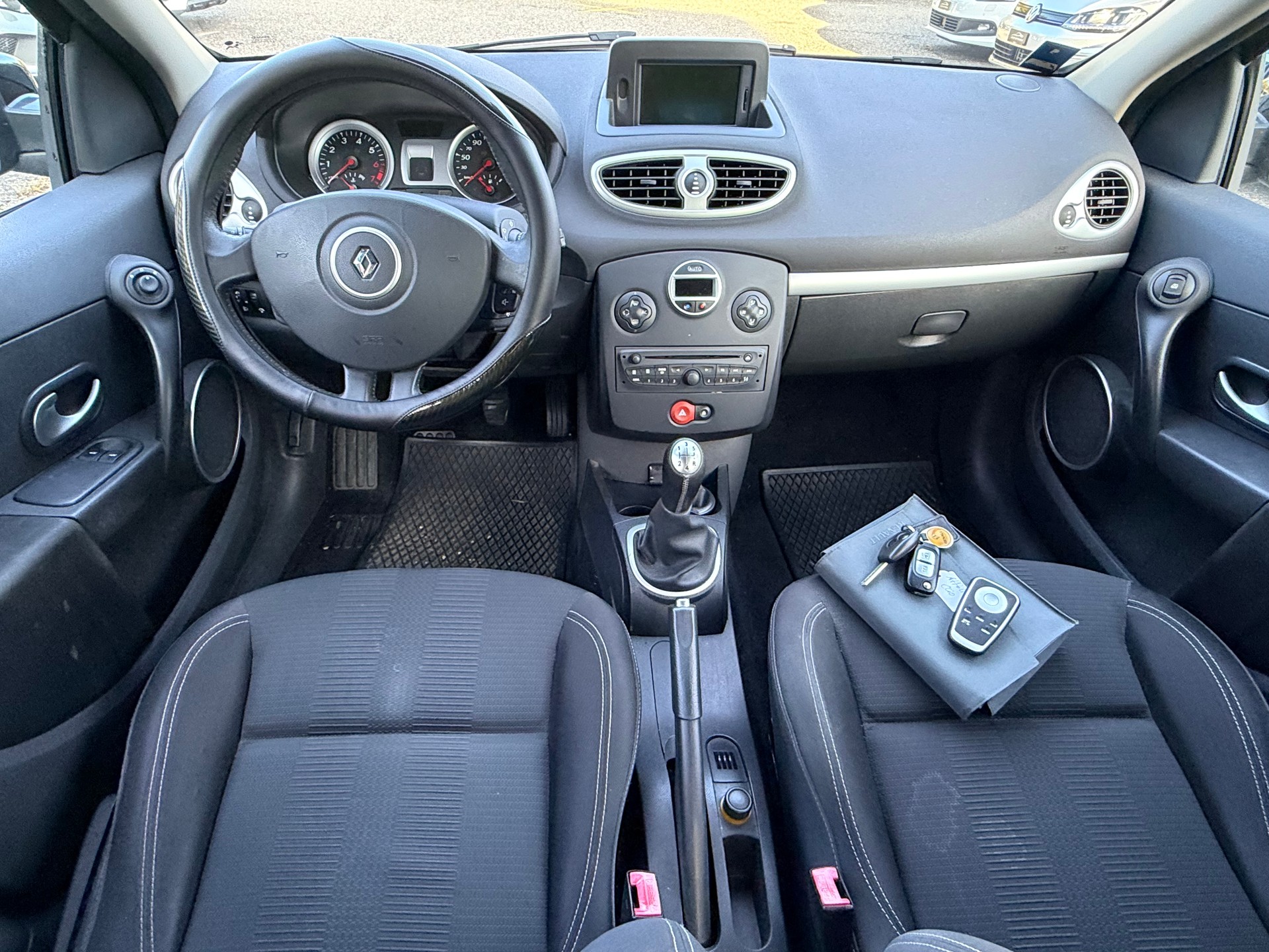 RENAULT Clio 1.2 16V Turbo Rip Curl-image-17