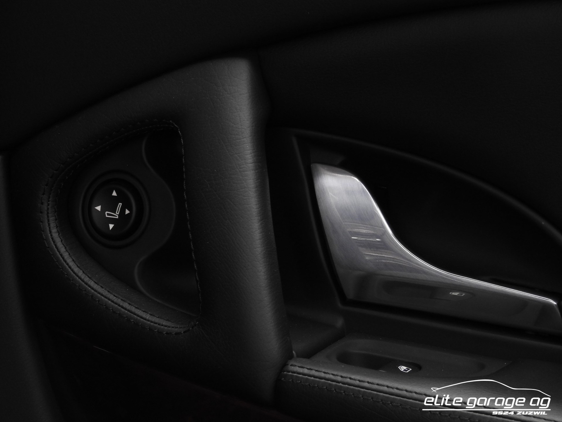 MASERATI Quattroporte 4.2-image-12