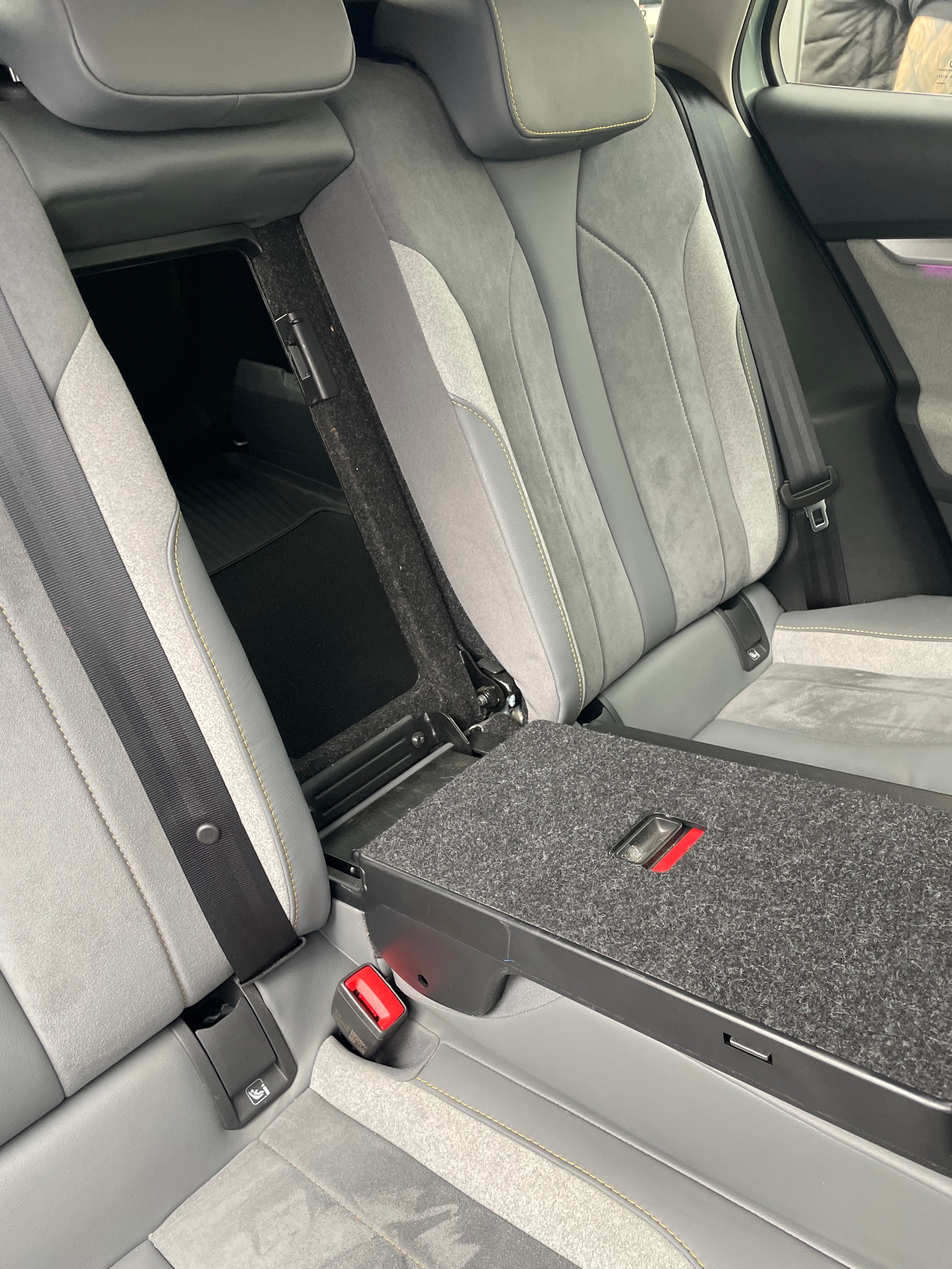 SKODA Enyaq 80 / CH-Fahrzeug-image-20