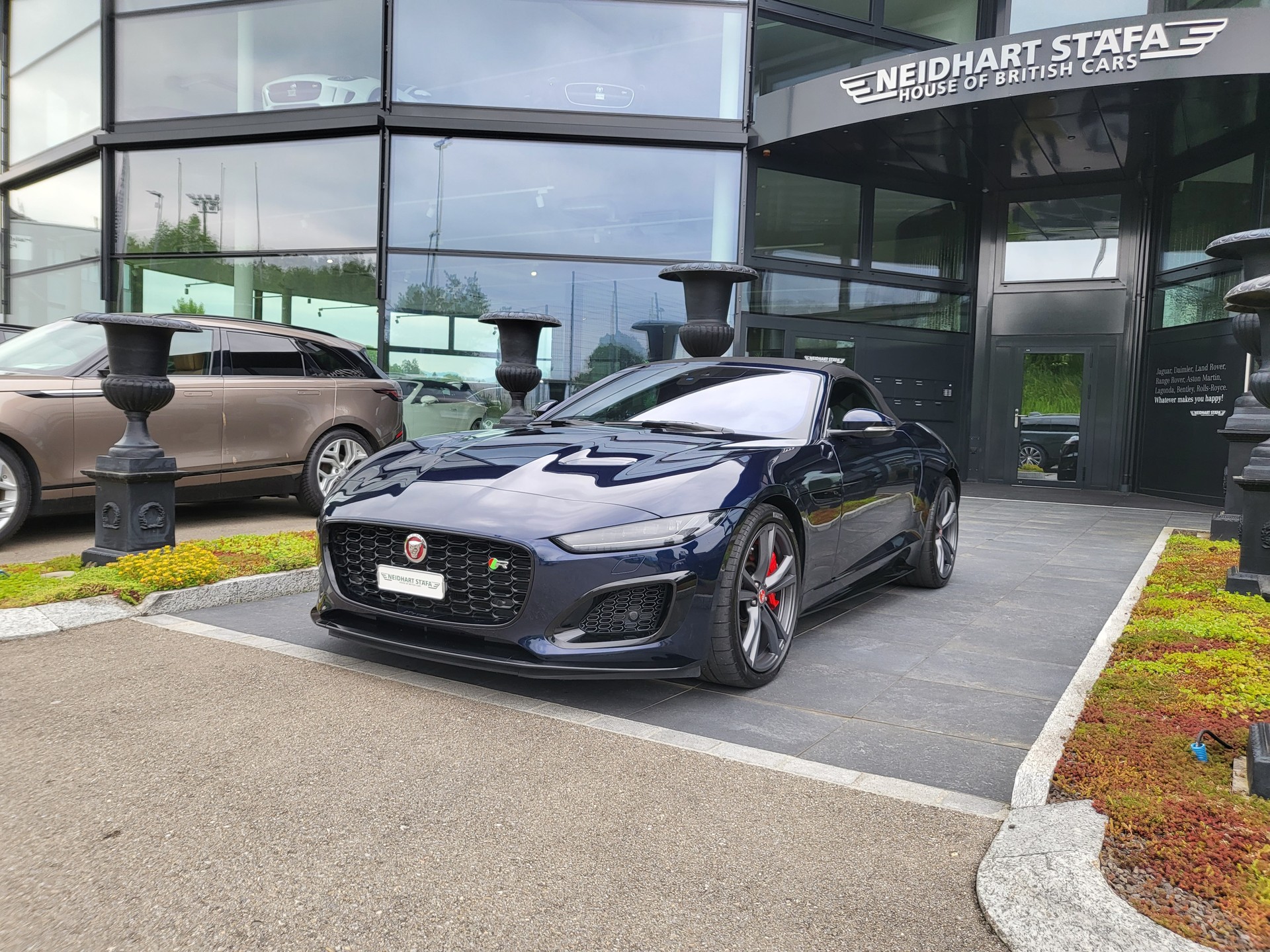 JAGUAR F-Type Convertible 5.0 V8 R75 AWD Automatik-image-0