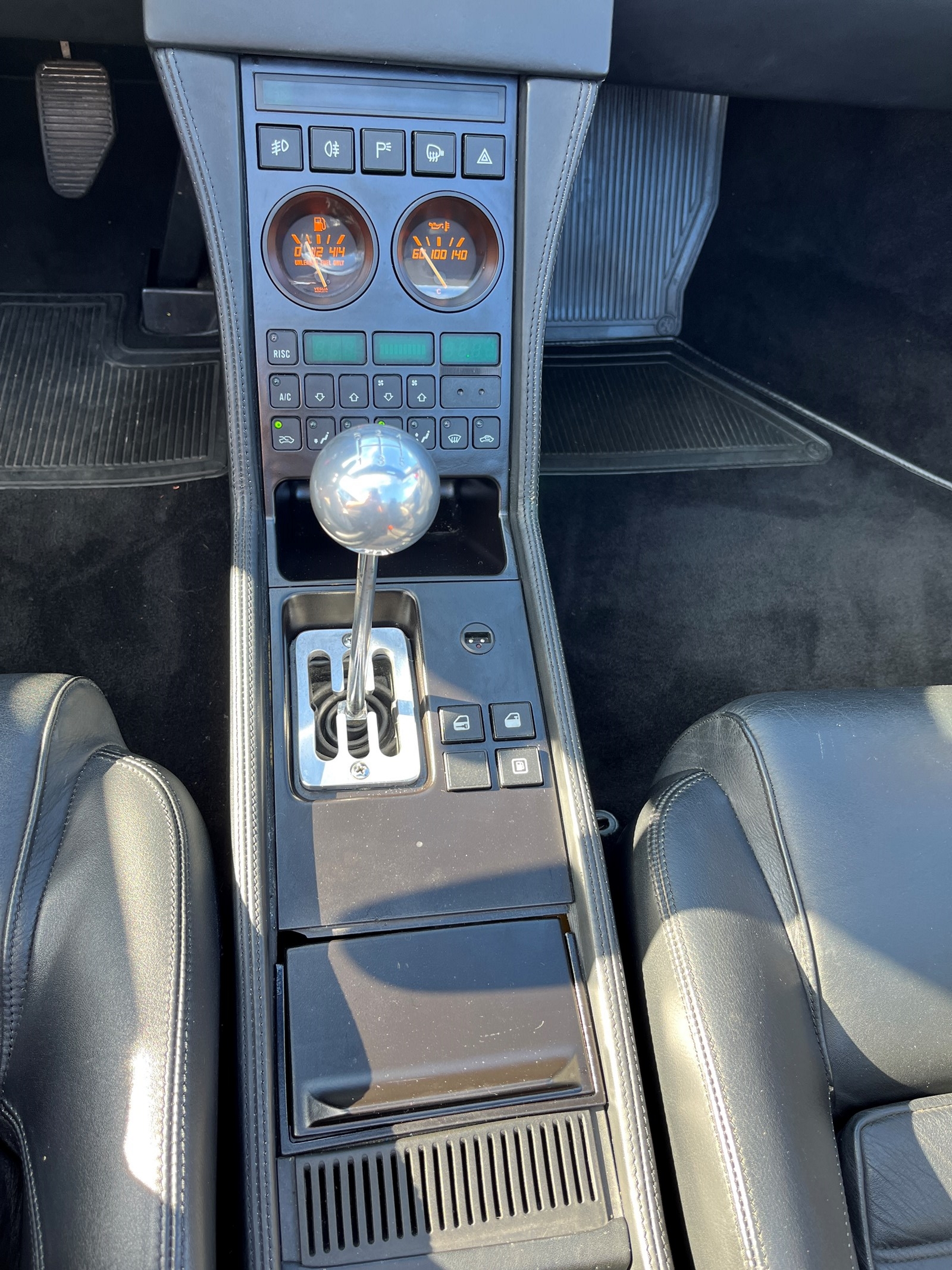 FERRARI 348 Spyder-image-12
